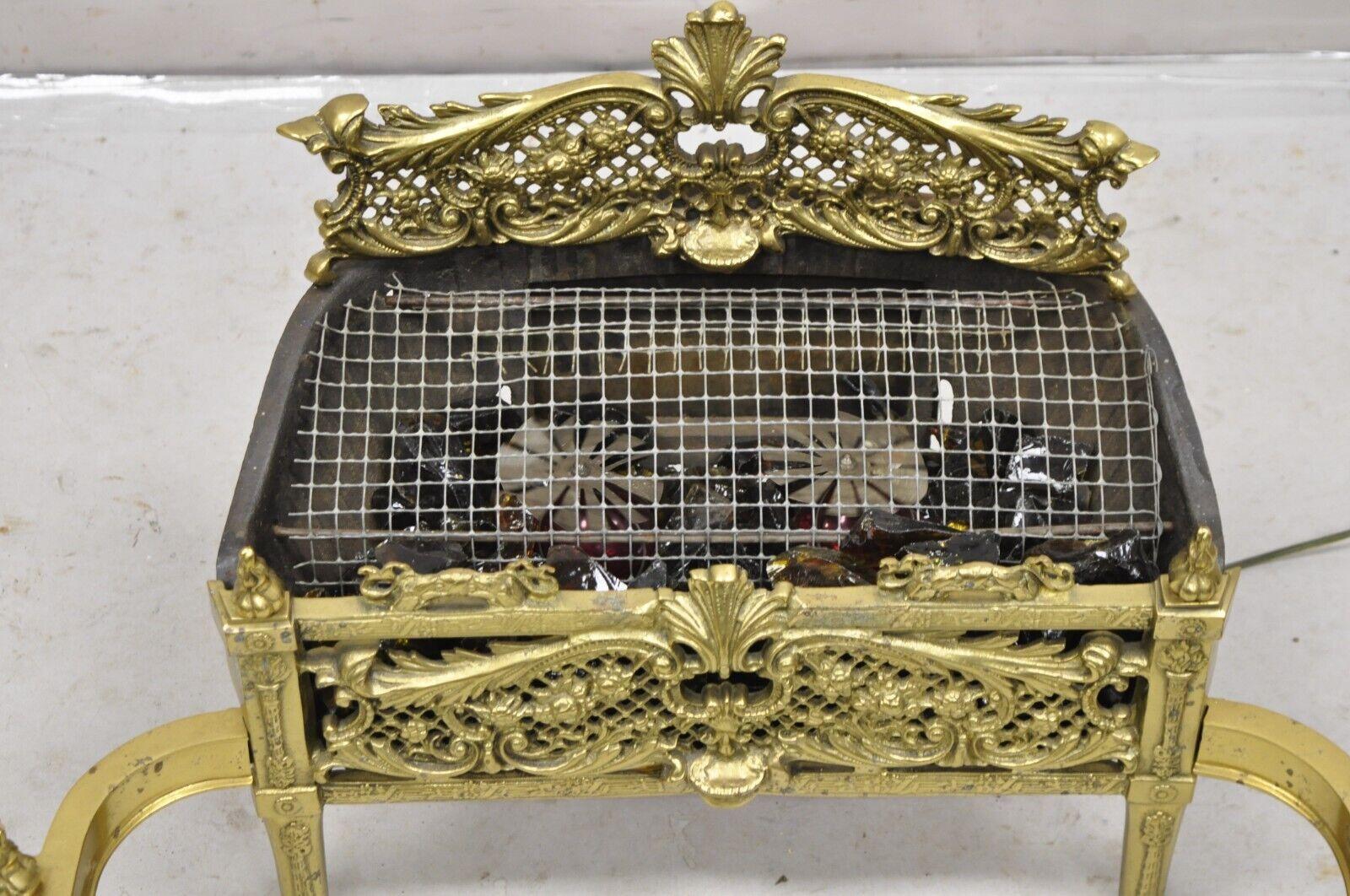 Antique French Victorian Ornate Brass Electric Light Glass Coal Fireplace Insert (Inserto per caminetto a carbone) In condizioni buone in vendita a Philadelphia, PA