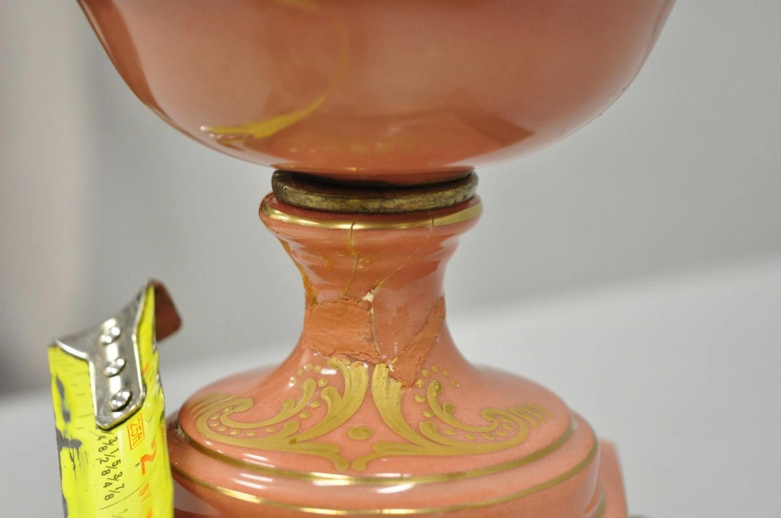 Antique French Victorian Paris Lámparas de Sobremesa de Porcelana Pintada con Figuras de Coral, Pareja en venta 2