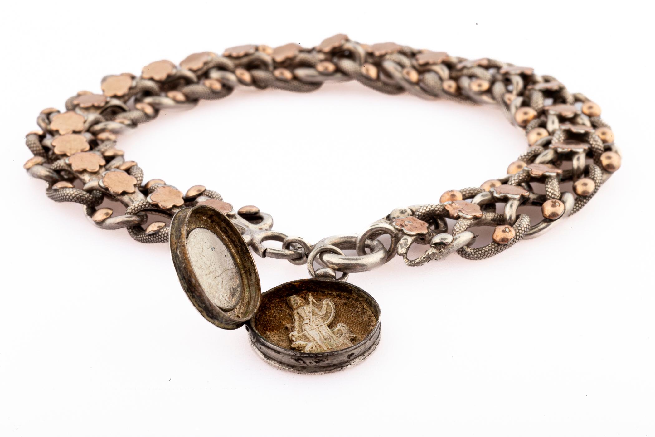 Antique French Victorian Silber und Rose Gold Armband mit Geheimnis Medaillon Charme (Napoleon III.) im Angebot