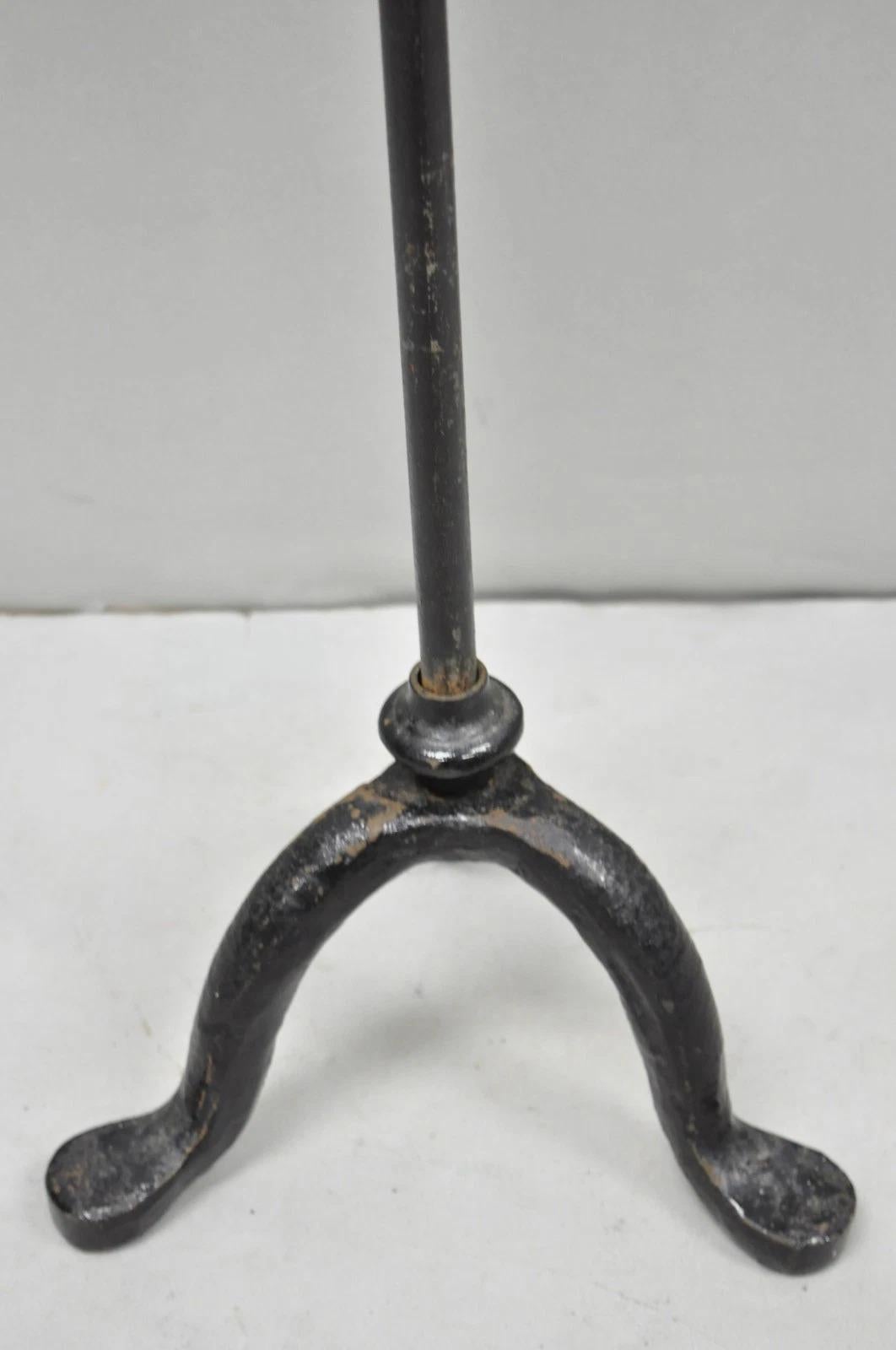 Antique French Victorian Tole Metal dipinto a mano con fiori e parafuoco regolabile in vendita 8