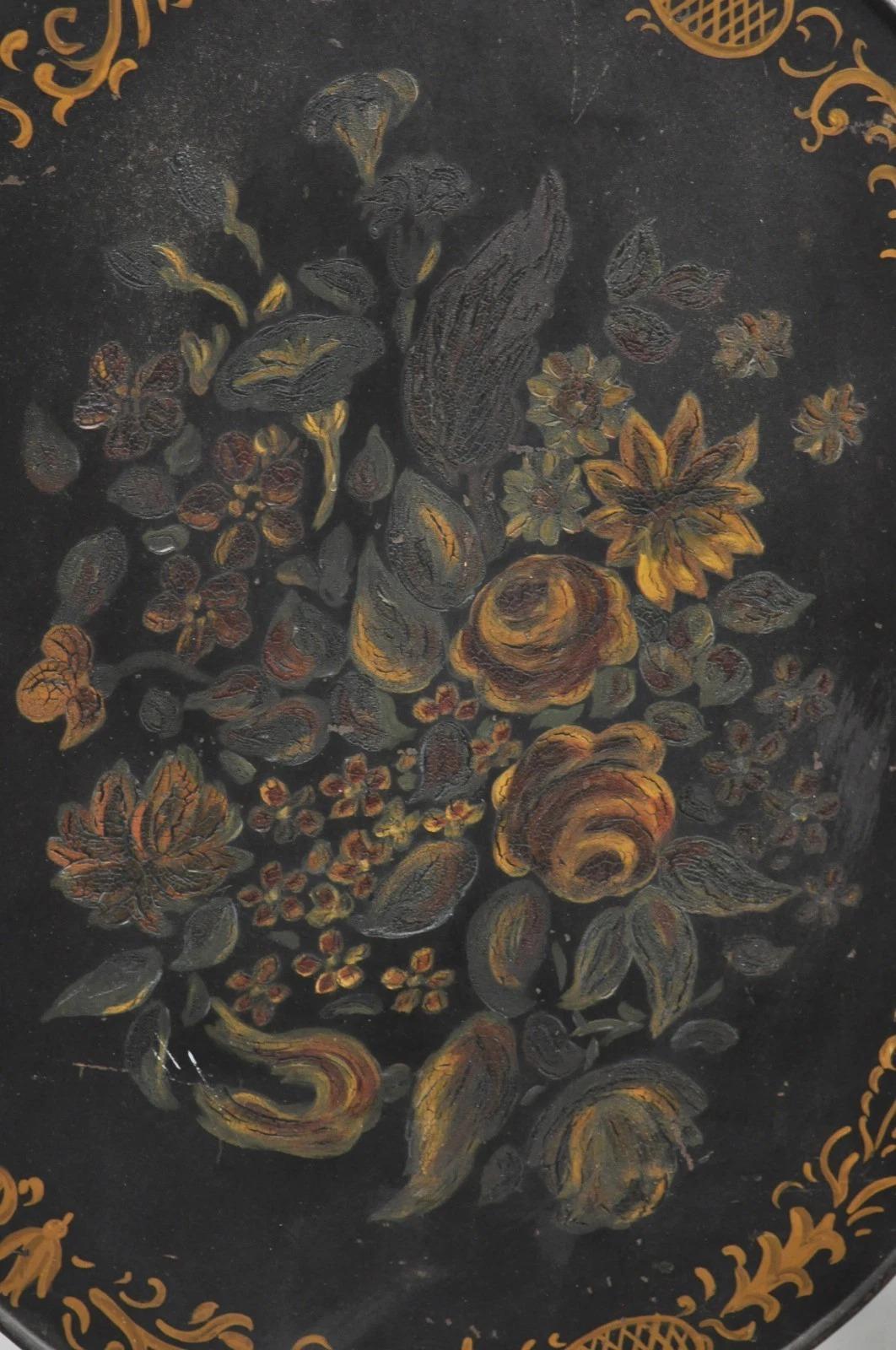 Antique French Victorian Tole Metal dipinto a mano con fiori e parafuoco regolabile In condizioni buone in vendita a Philadelphia, PA