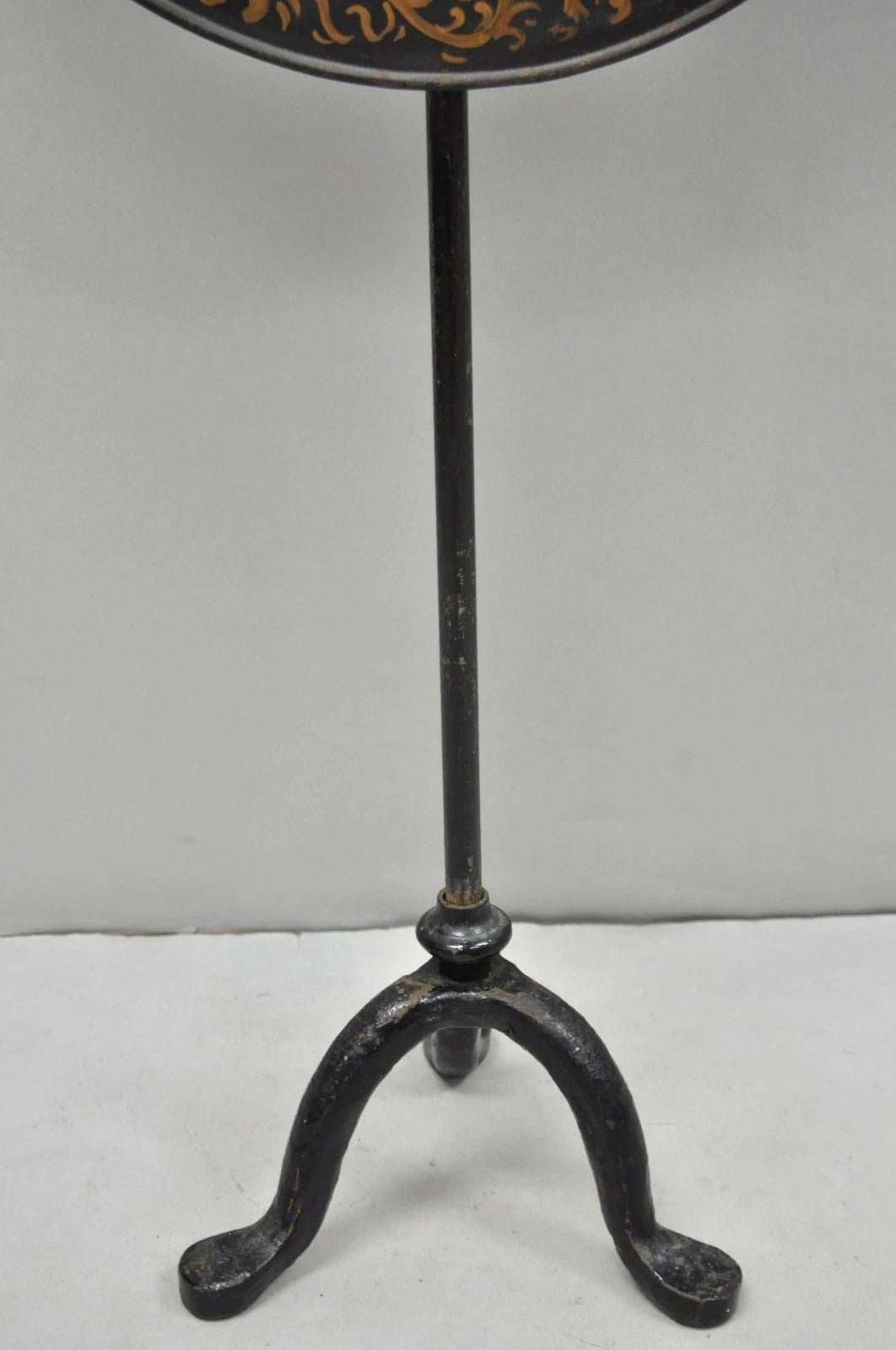 XIX secolo Antique French Victorian Tole Metal dipinto a mano con fiori e parafuoco regolabile in vendita