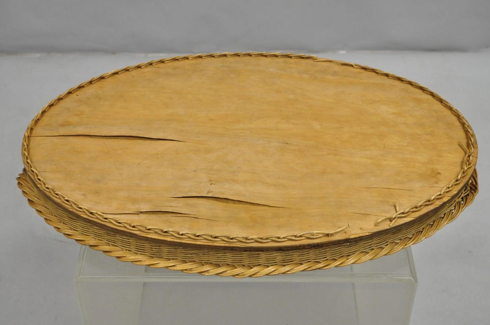 Antique plateau de service de bar ovale victorien français en osier avec tapisserie d'oiseaux faisans en vente 3