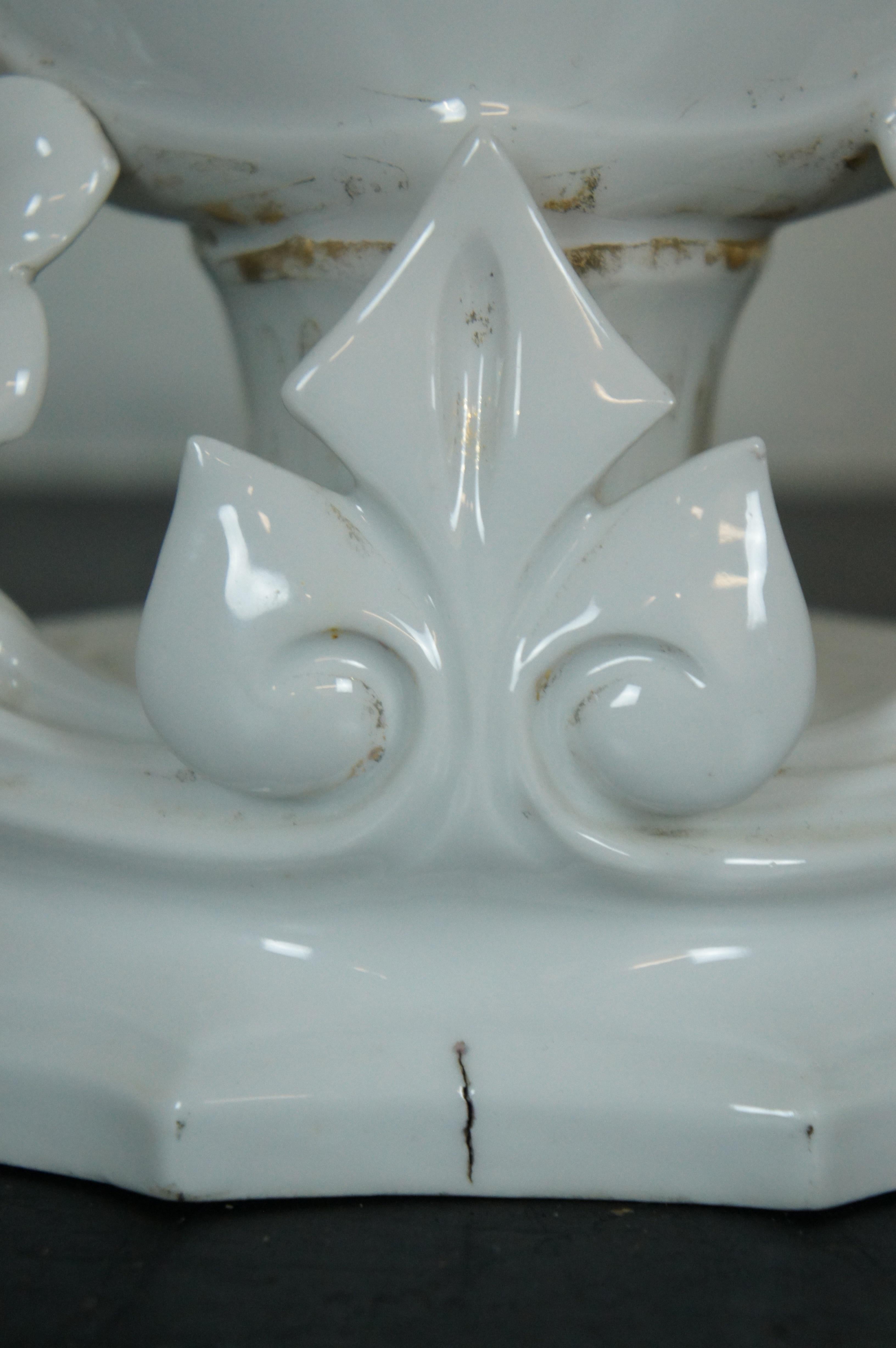 Antique French Vieux Paris Ornate Porcelain Mantel Urn Trophy Flower Vase 10
