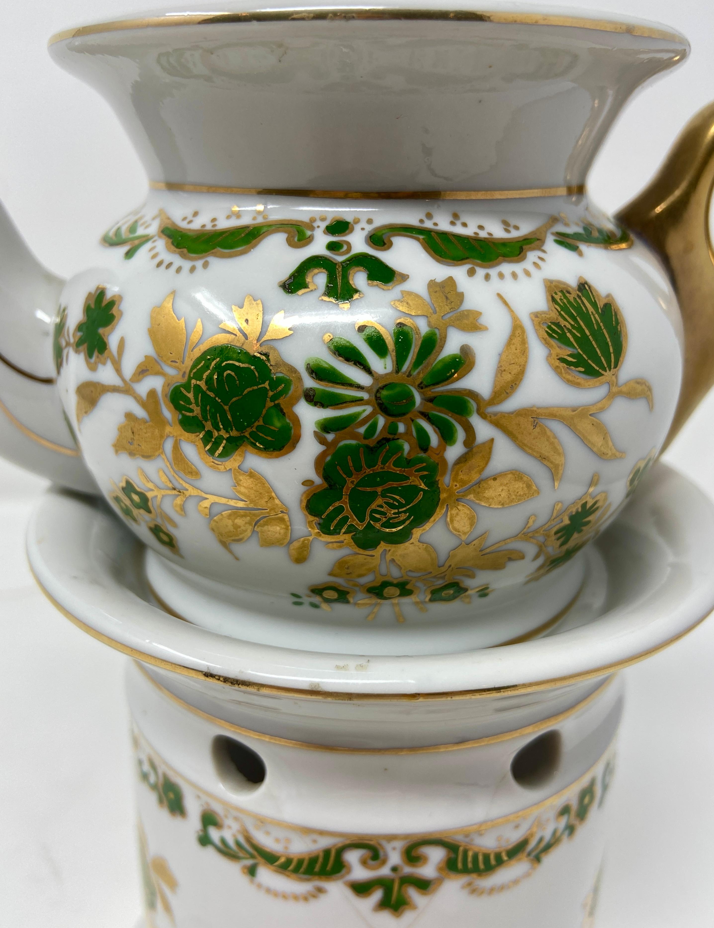 Veilleuse en porcelaine française du 19e siècle, blanche, verte et dorée, de style 