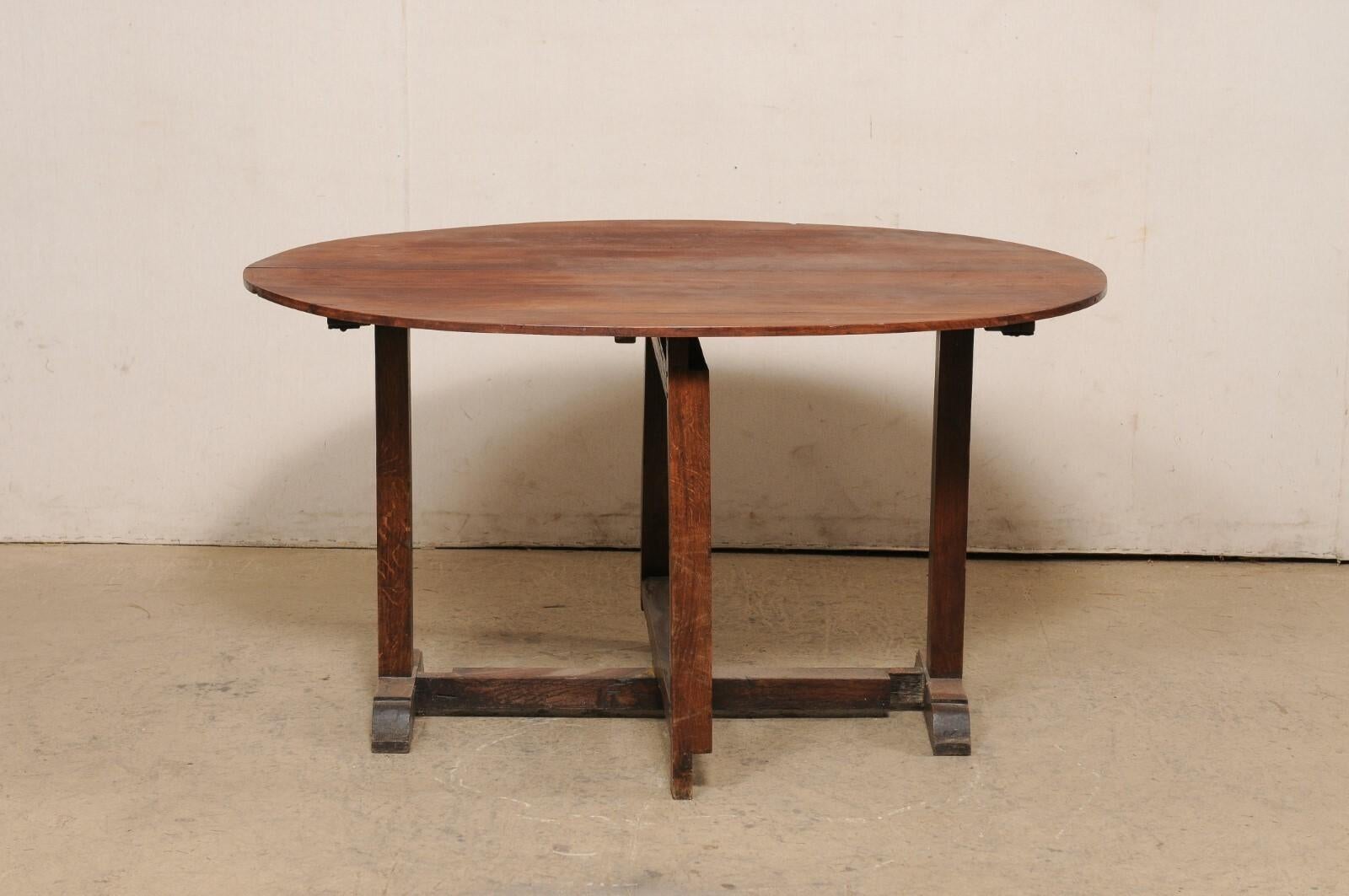 Antique French Vintner's Table, Oval-Shaped For Sale 5