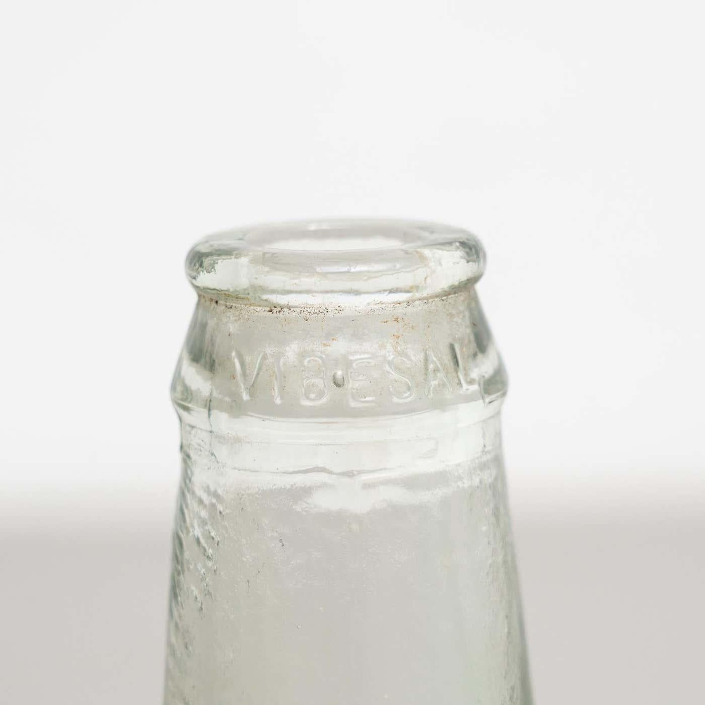 Ensemble de trois bouteilles en verre Antiquity French Viresa de Barcelone circa 1950 en vente 7