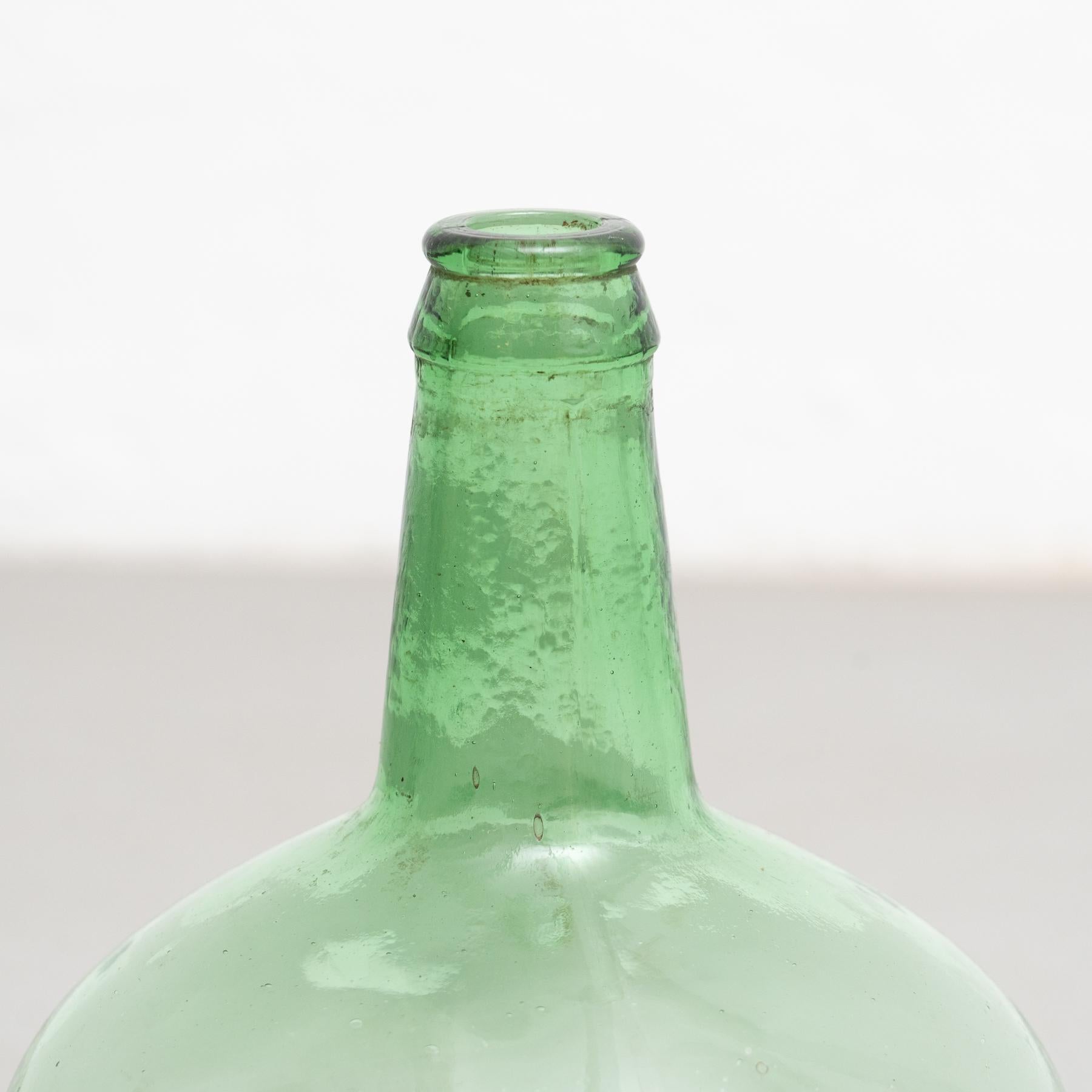 Antiker französischer Viresa Satz von drei Glasflaschen aus Barcelona um 1950 (Spanisch) im Angebot