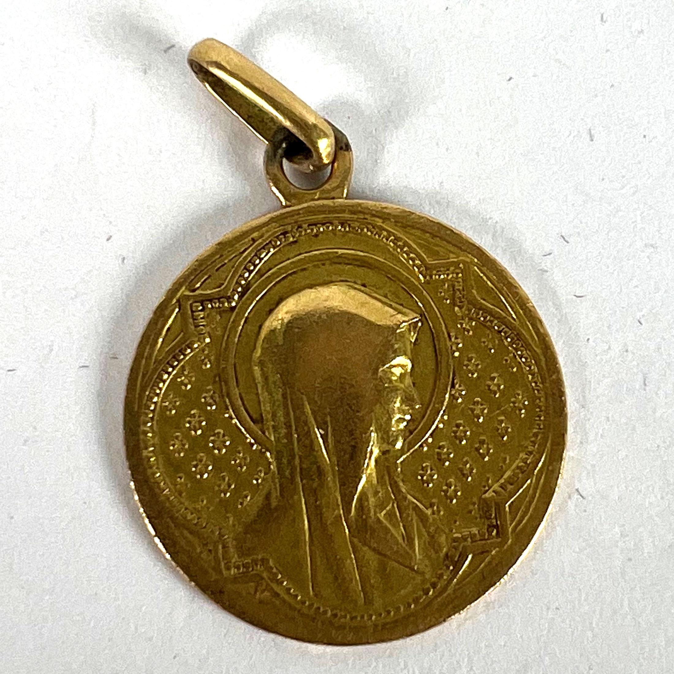 Antique French Virgin Mary 18K Yellow Gold Medal Pendant For Sale 7