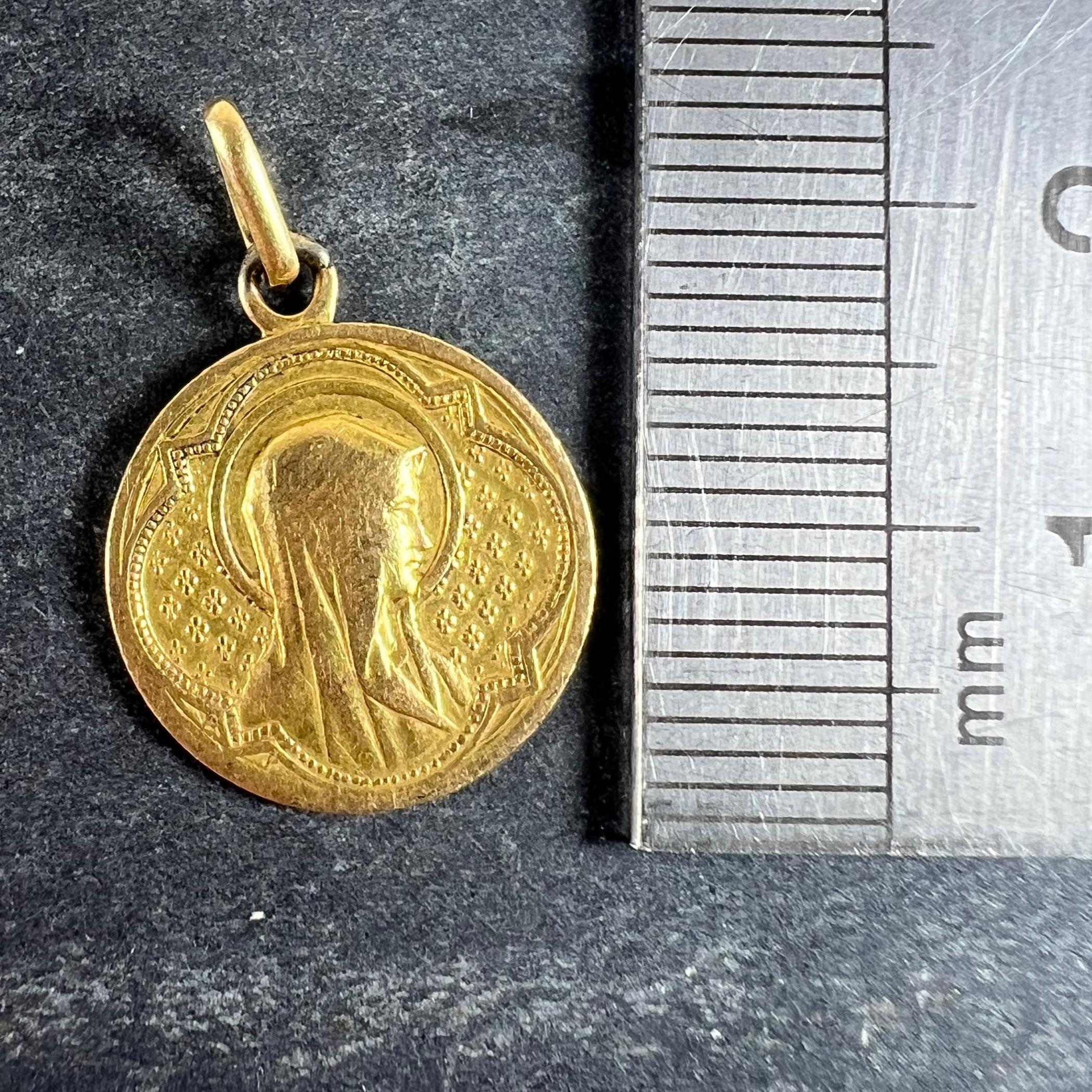 Antique French Virgin Mary 18K Yellow Gold Medal Pendant For Sale 5