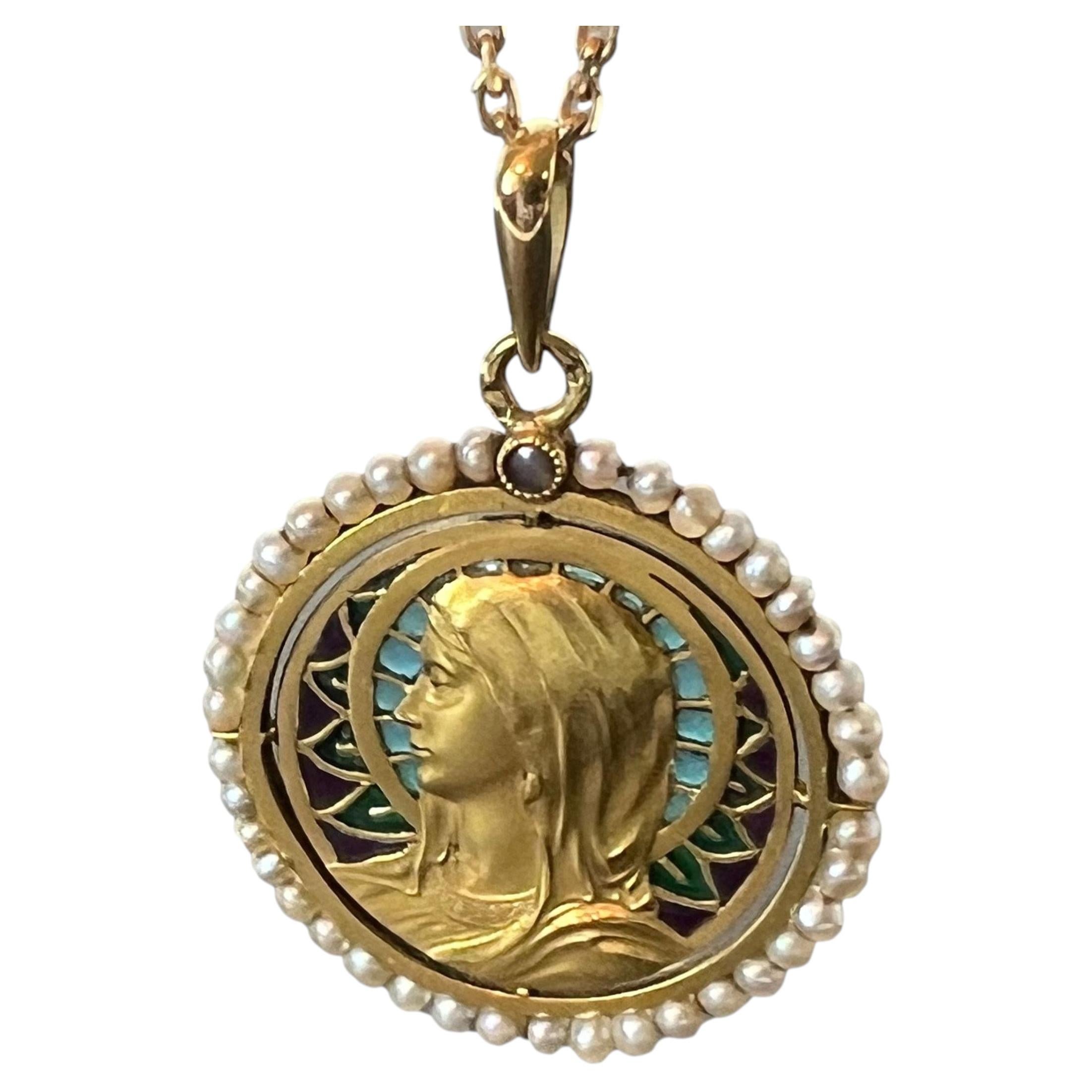 Antique French Virgin Mary Pendentif Plique-a-Jour en or jaune 18K avec perles émaillées