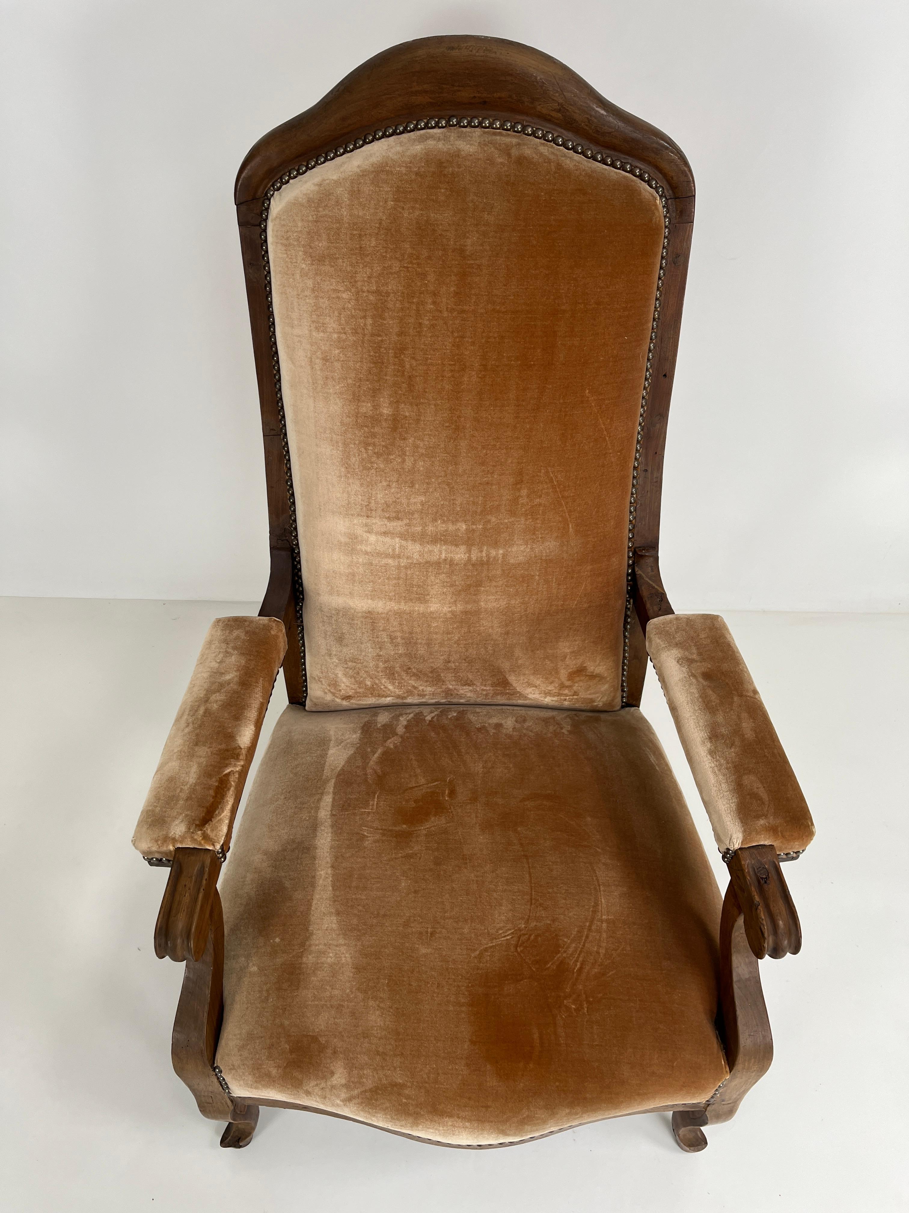 Français Antique French Voltaire Armchair en vente