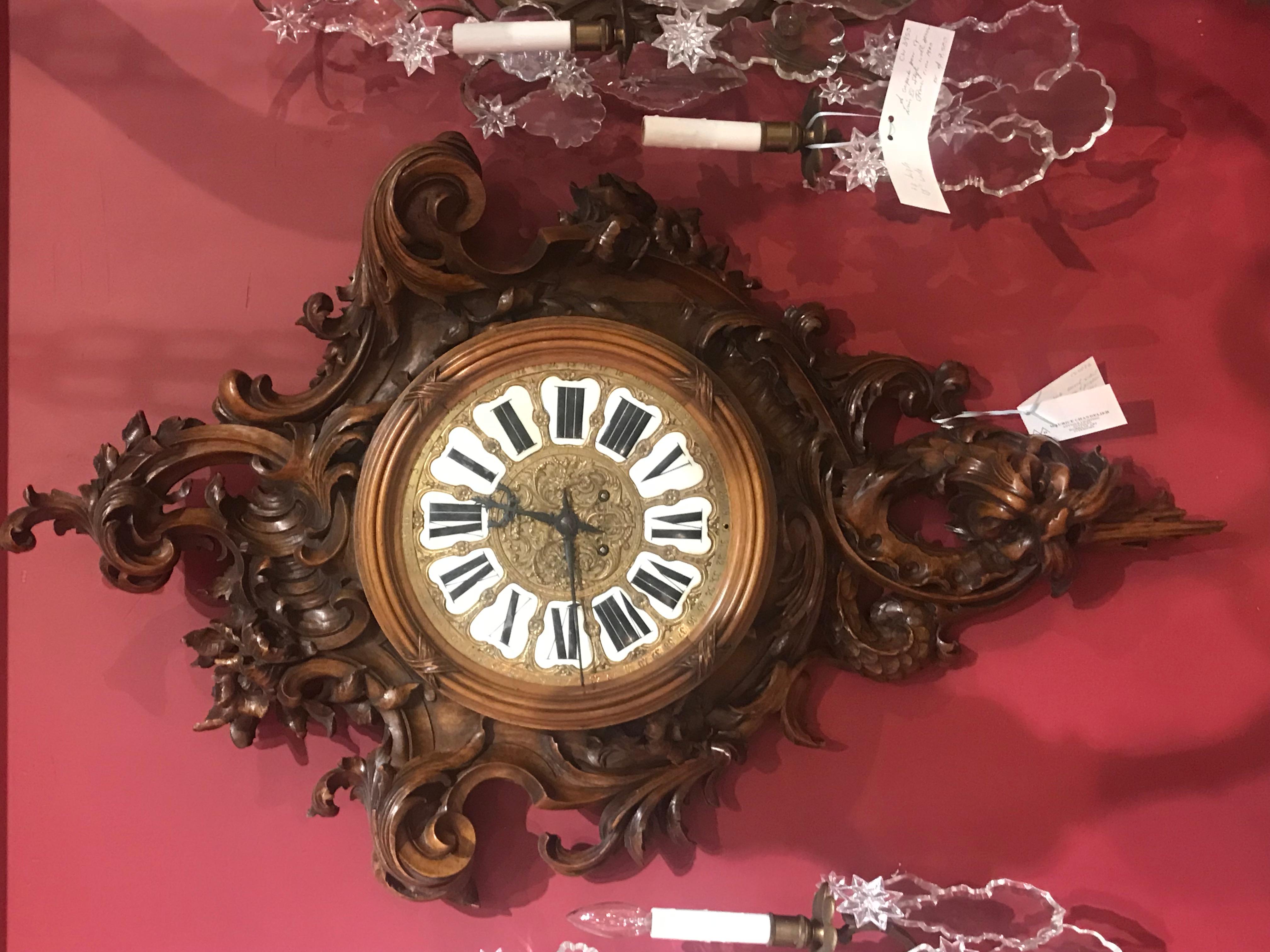 Walnut Antique French wall clock