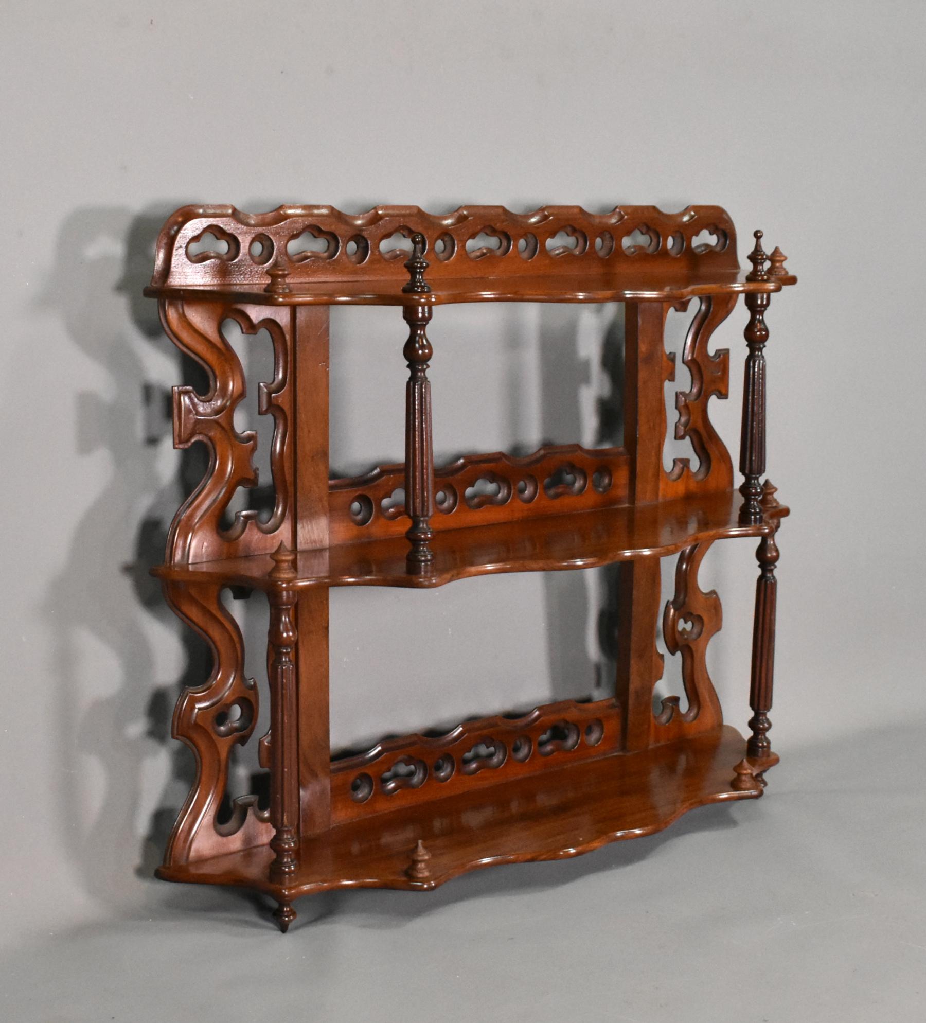Antique French Wall Hanging Shelves in Mahogany 19th Century For Sale 7