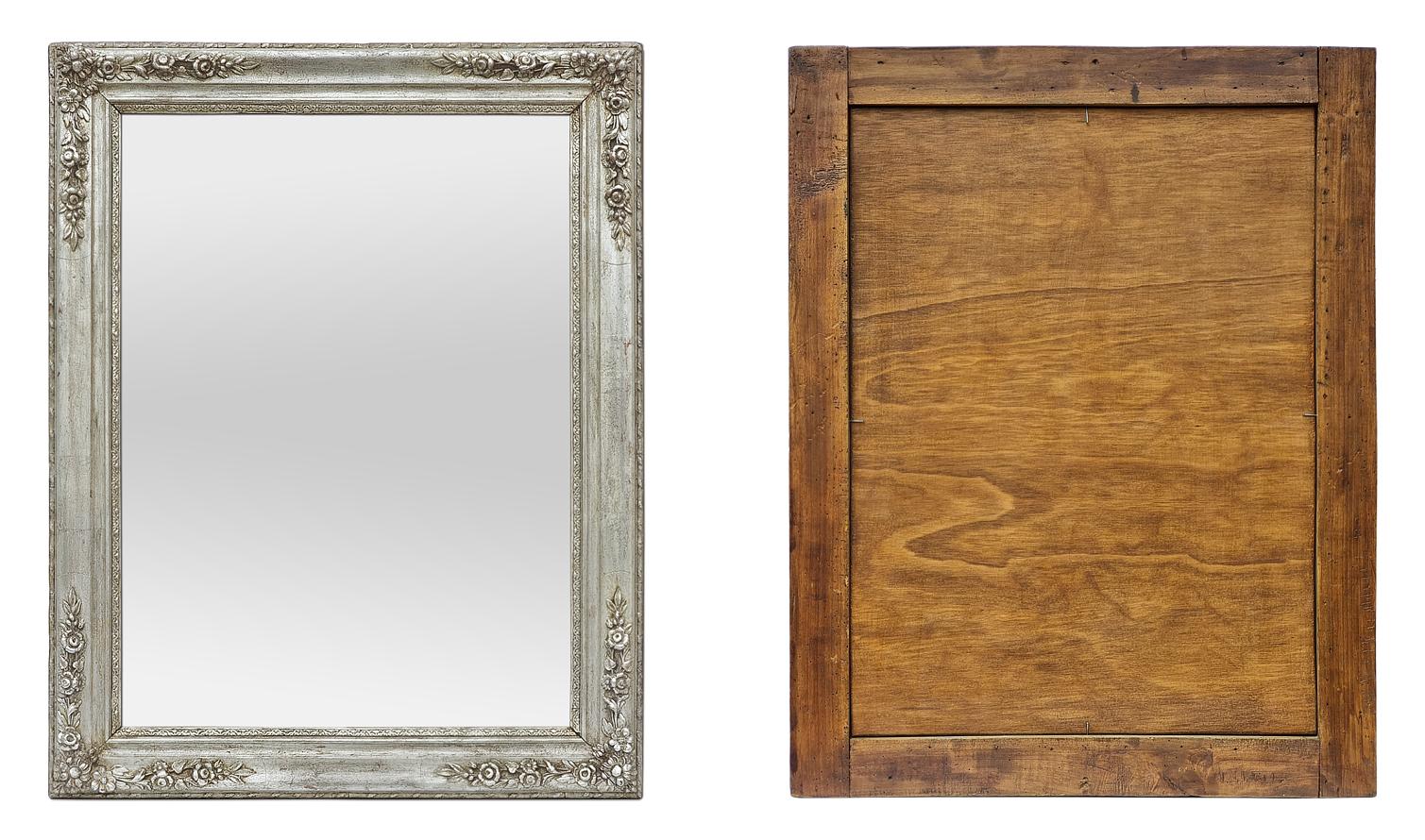 Antiker französischer Wandspiegel, Romantik, patiniertes versilbertes Holz, um 1830 im Angebot 2