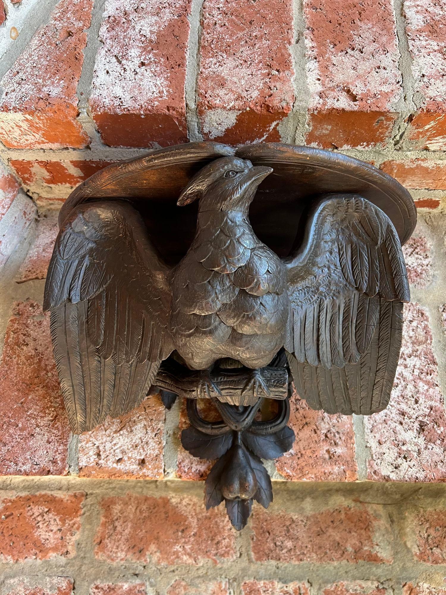 Antique French Wall Shelf Corbel Carved Eagle Black Forest Statue Wood c1880 en venta 11