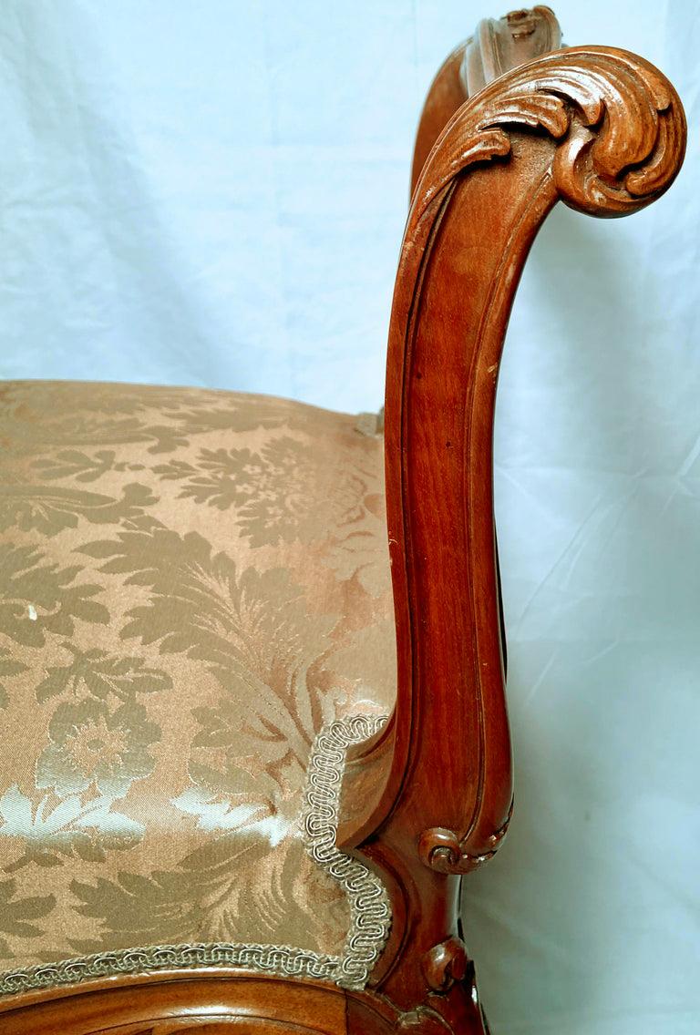 Antique French Walnut Bench with Pink Silk Upholstery, Circa 1880 In Good Condition For Sale In New Orleans, LA
