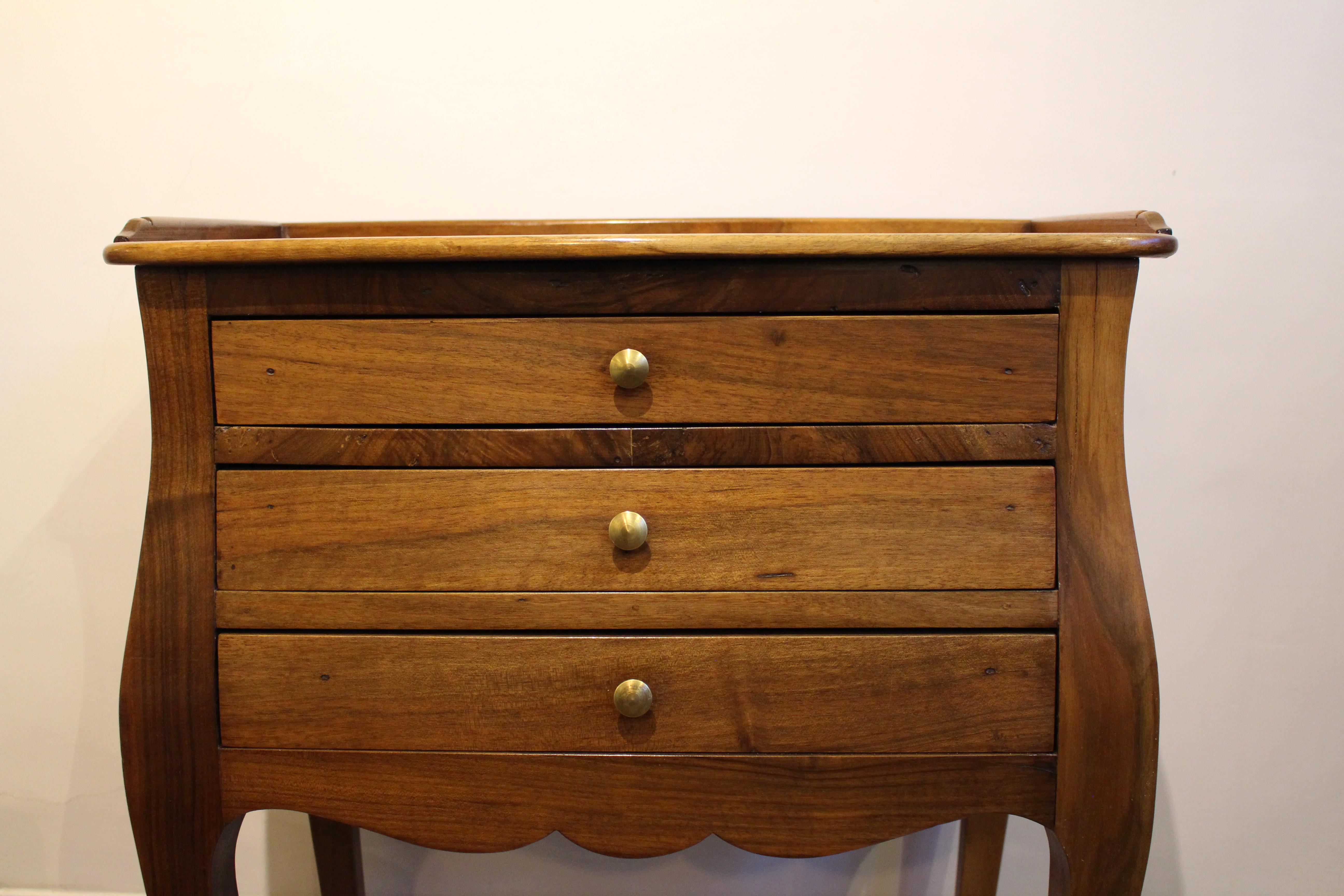 Antique French Walnut Bombe 1920s Commode Bedside Lamp Side Table Music Cabinet For Sale 3