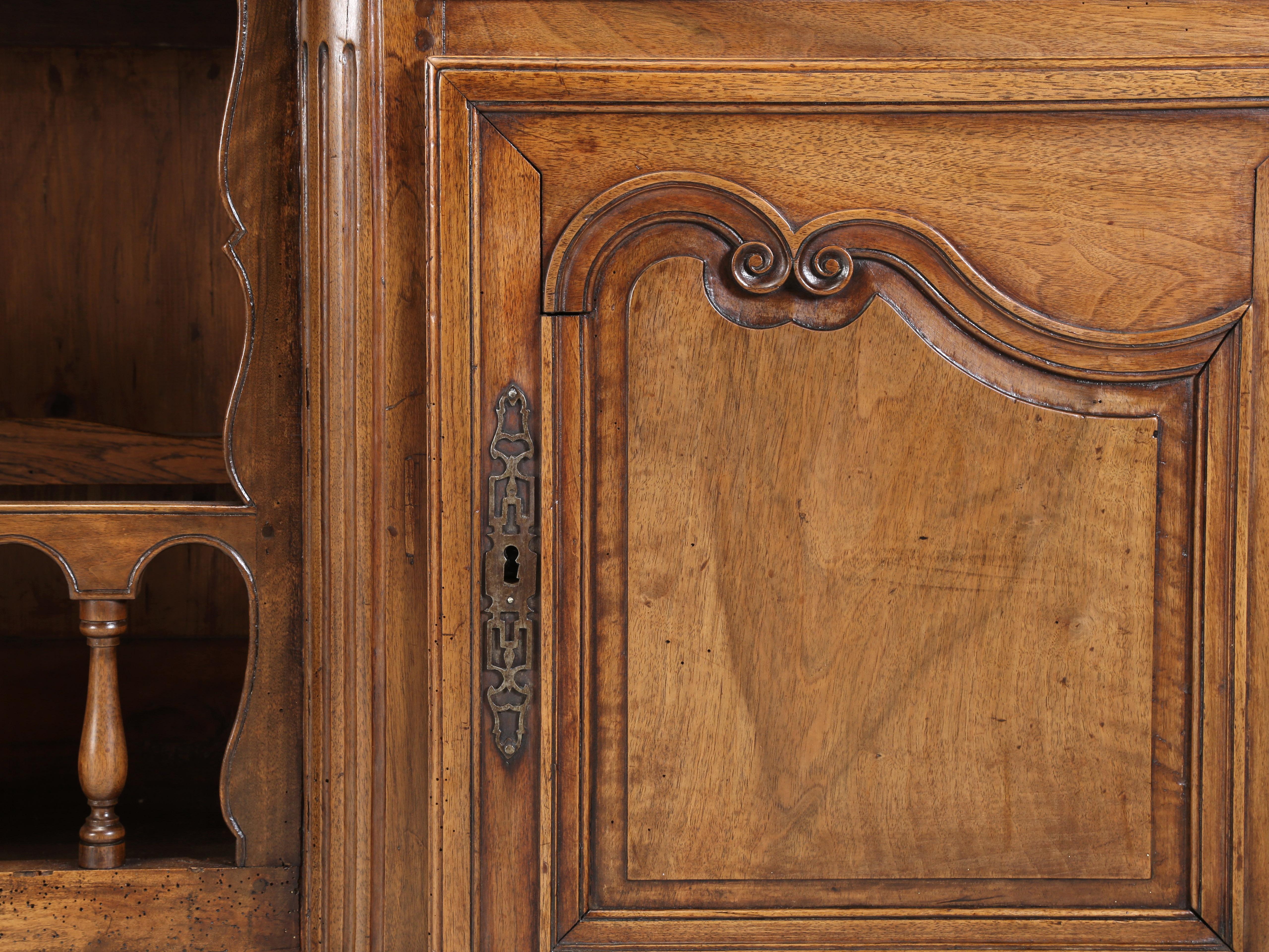 Antique French Walnut Buffet with Unusual Open Center For Display Great Patina For Sale 3