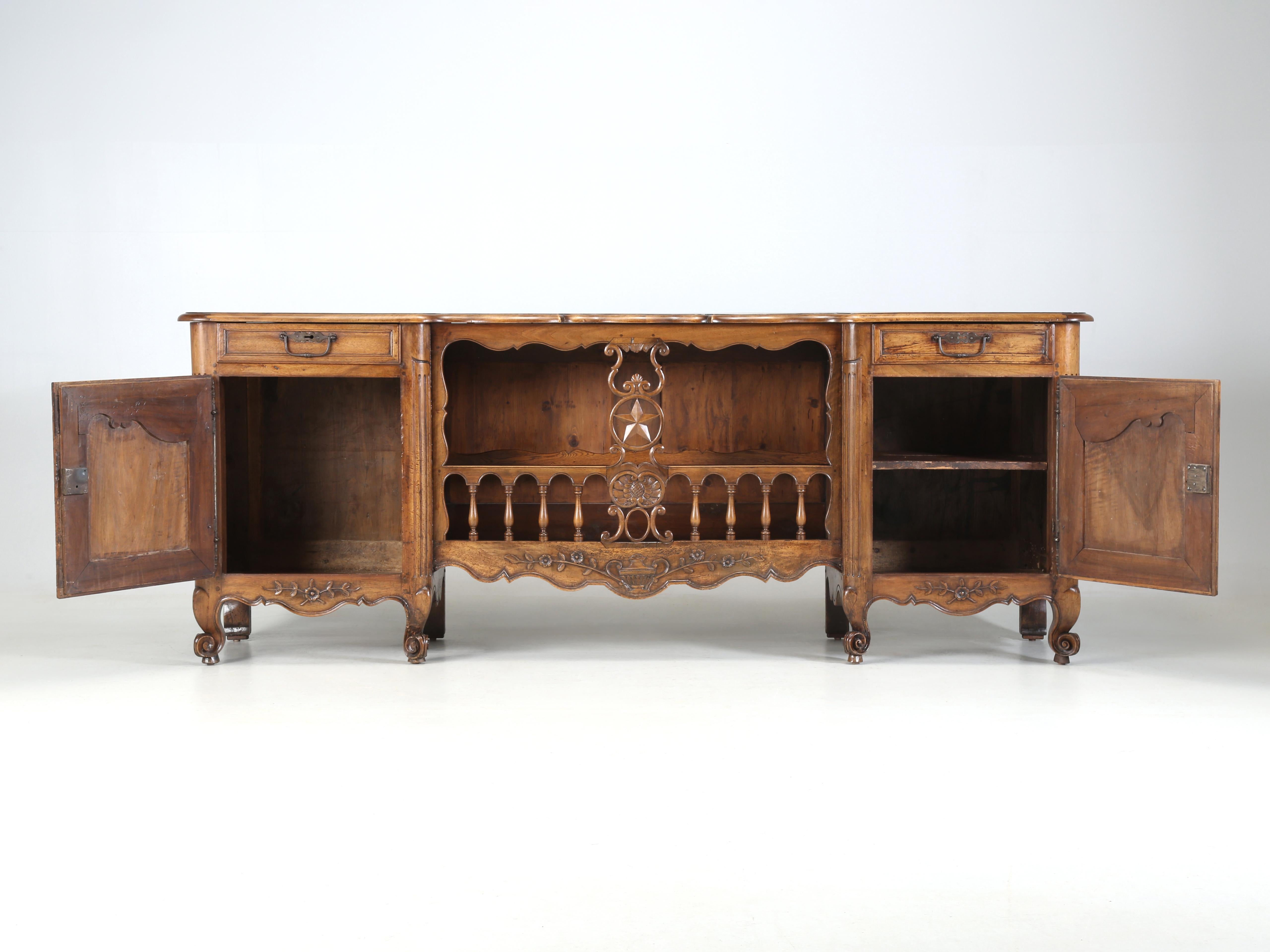 Antique French Walnut Buffet with Unusual Open Center For Display Great Patina For Sale 11