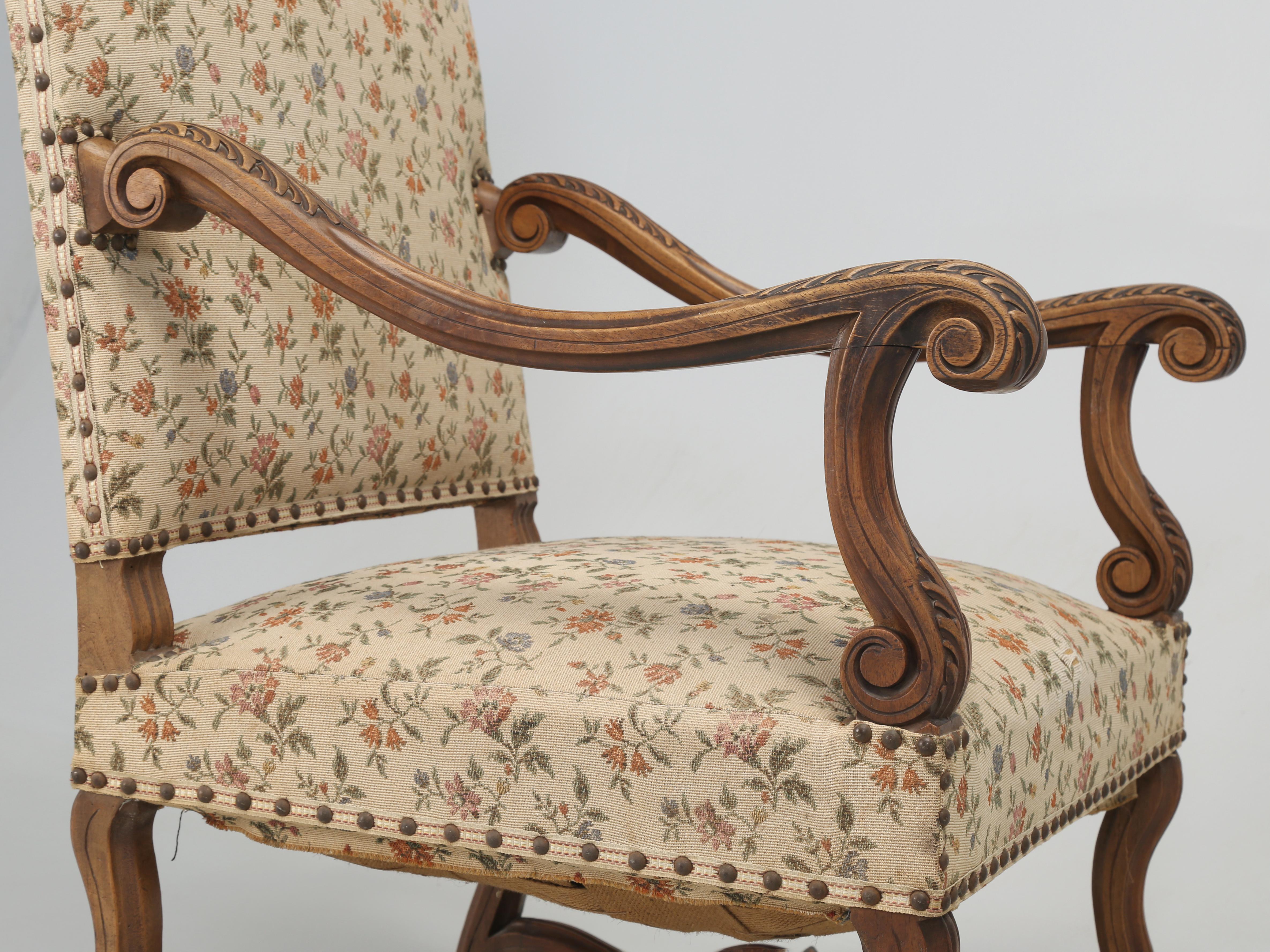 Antique French Walnut Hand Carved Armchair or Throne Chair Unrestored Condition In Fair Condition For Sale In Chicago, IL