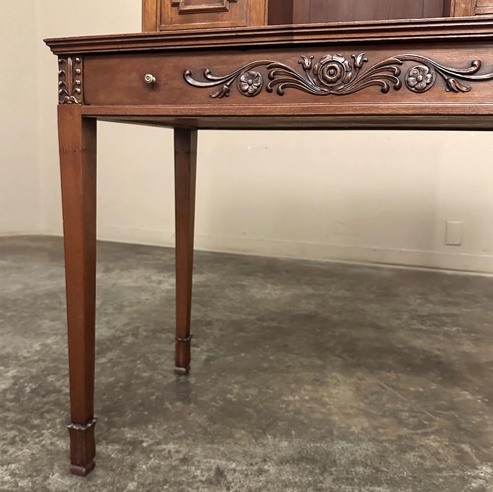 Antiker französischer Nussbaum Louis XVI Wandschreibtisch im Angebot 6