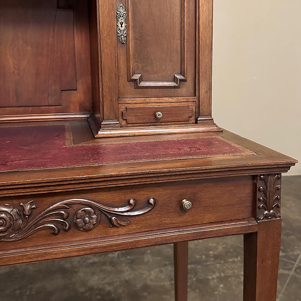 Antiker französischer Nussbaum Louis XVI Wandschreibtisch im Angebot 8