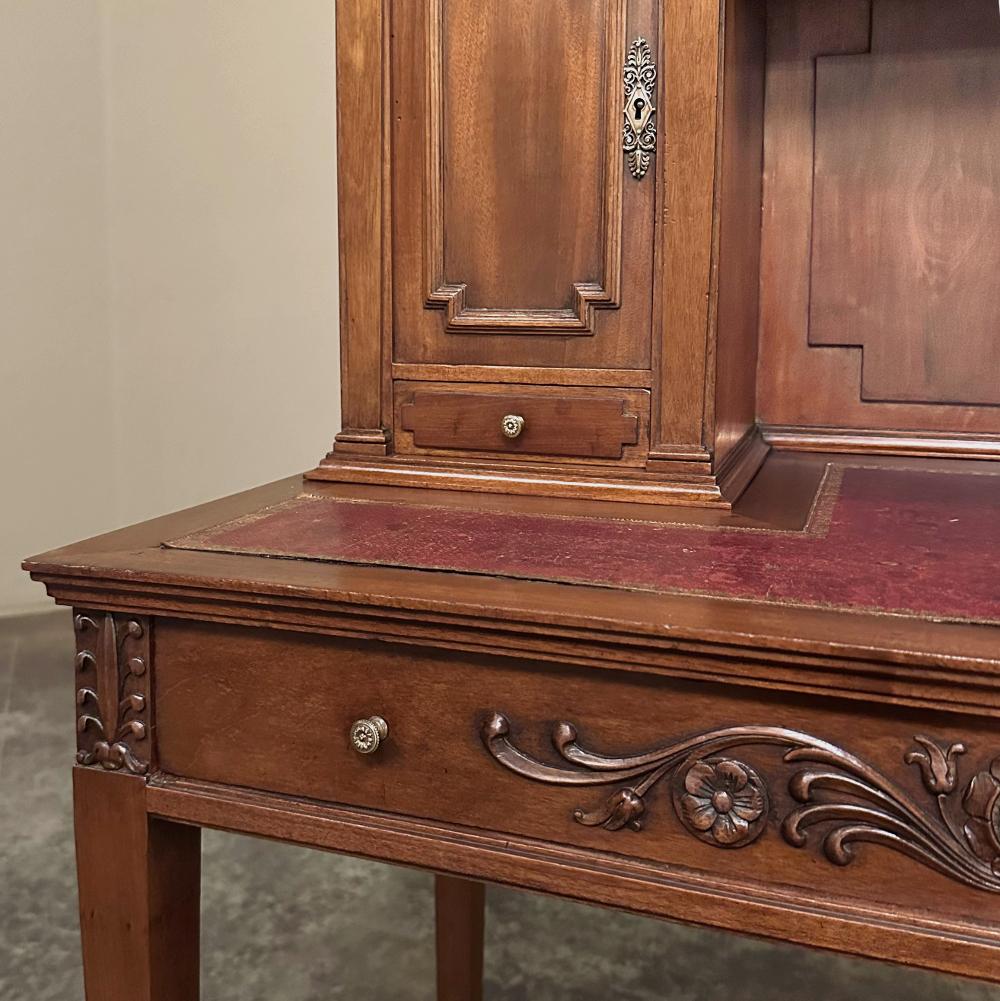 Antiker französischer Nussbaum Louis XVI Wandschreibtisch im Angebot 9