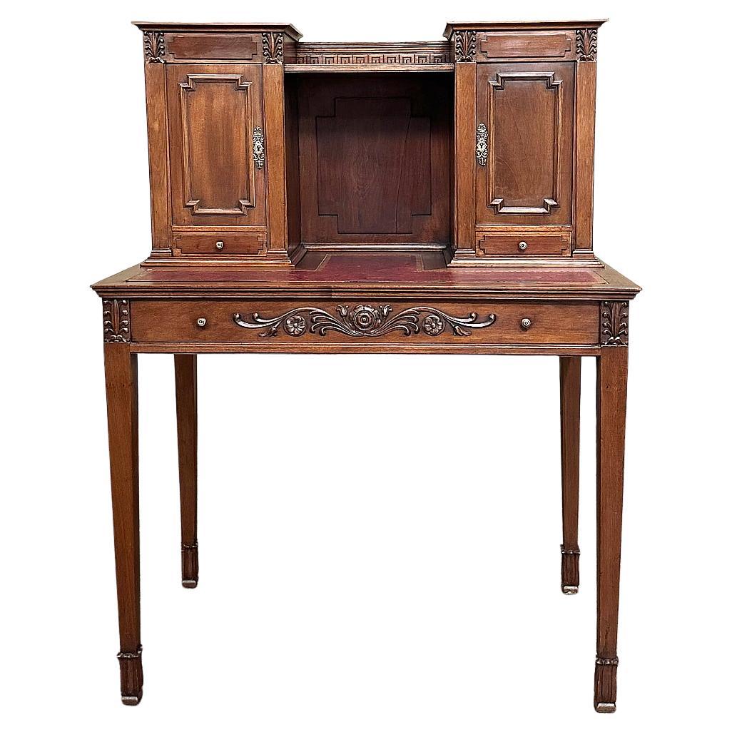 Antique French Escritorio de pared Luis XVI de nogal