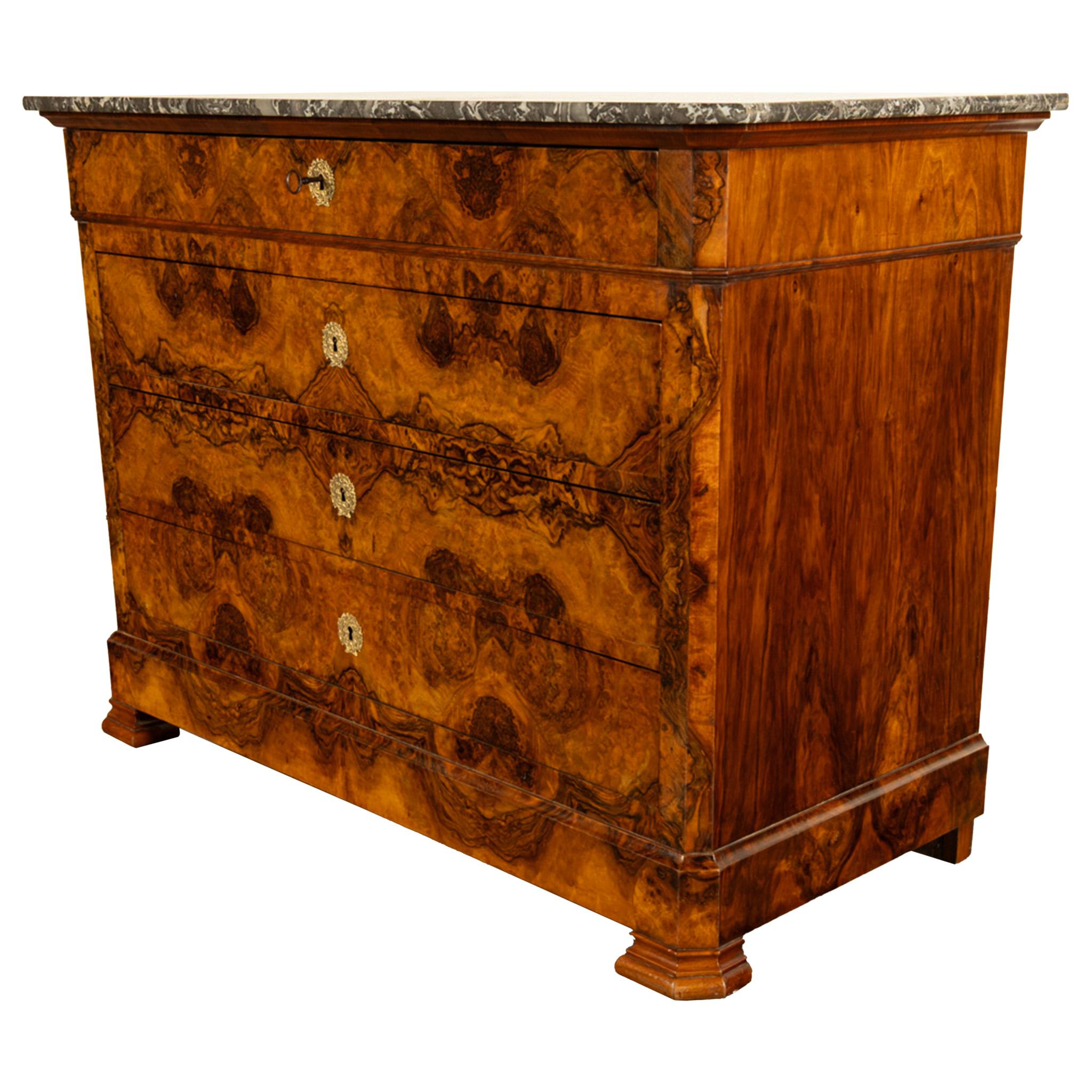 Antique Commode en noyer et marbre Louis Philippe 1840 en vente 2