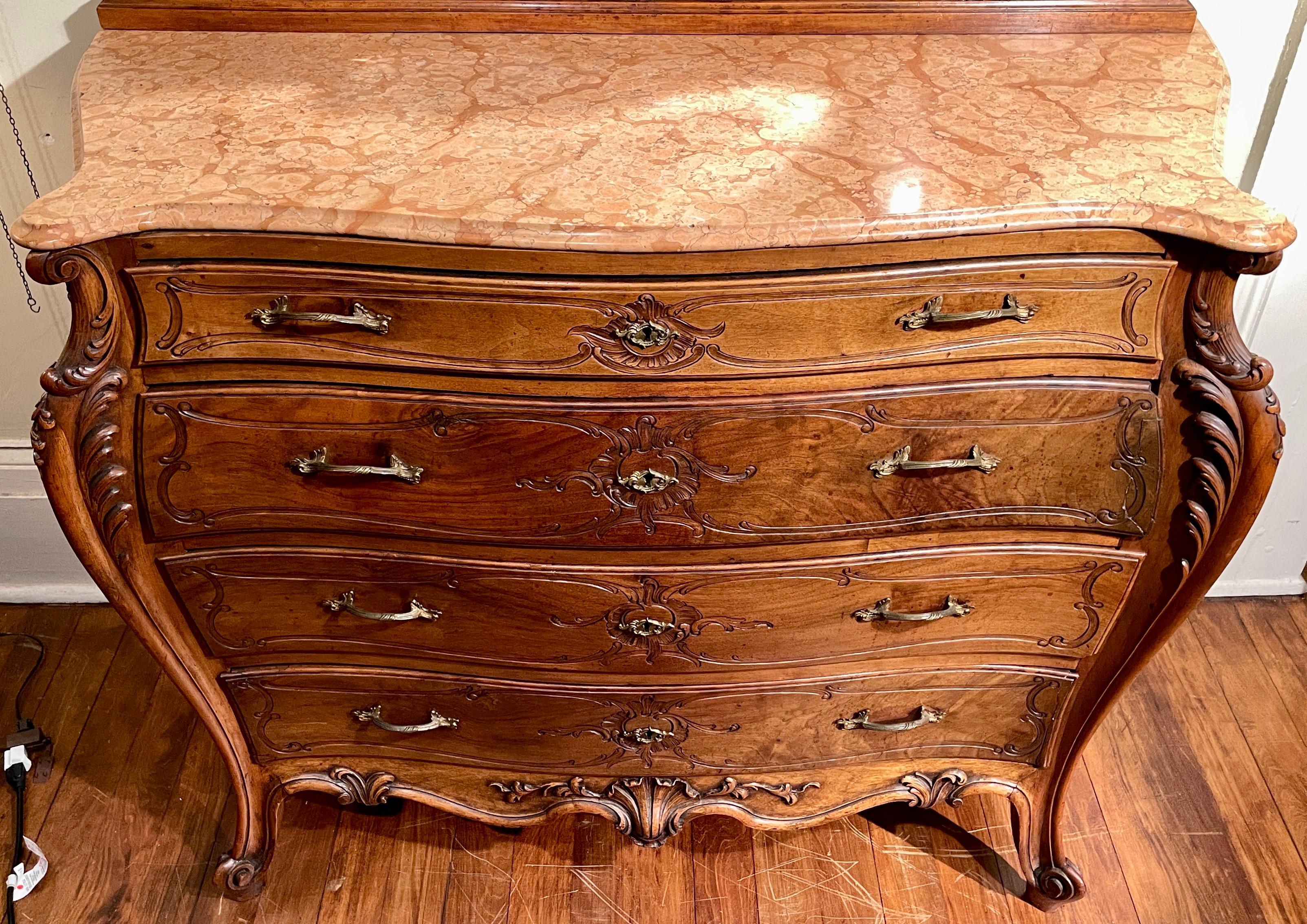 Antique French Walnut & Marble-Top Bombè Chest of Drawers with Mirror Circa 1890 In Good Condition For Sale In New Orleans, LA