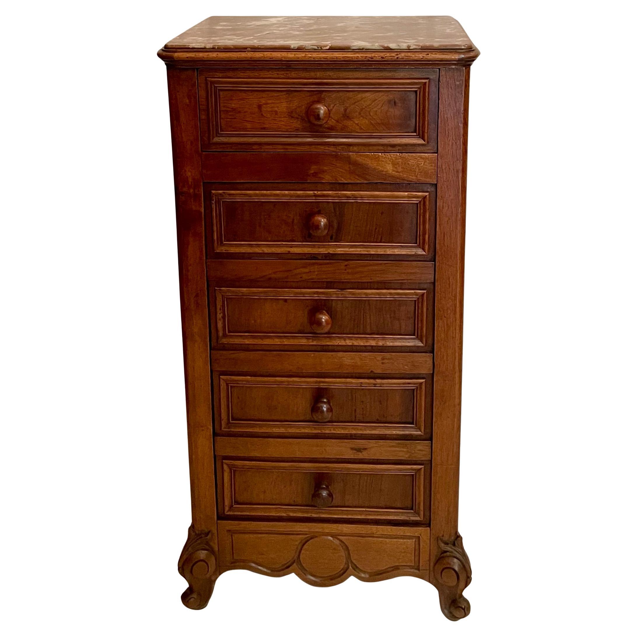 Ancienne armoire à tiroirs en noyer avec dessus en marbre, Circa 1890-1900. Bon état - En vente à New Orleans, LA