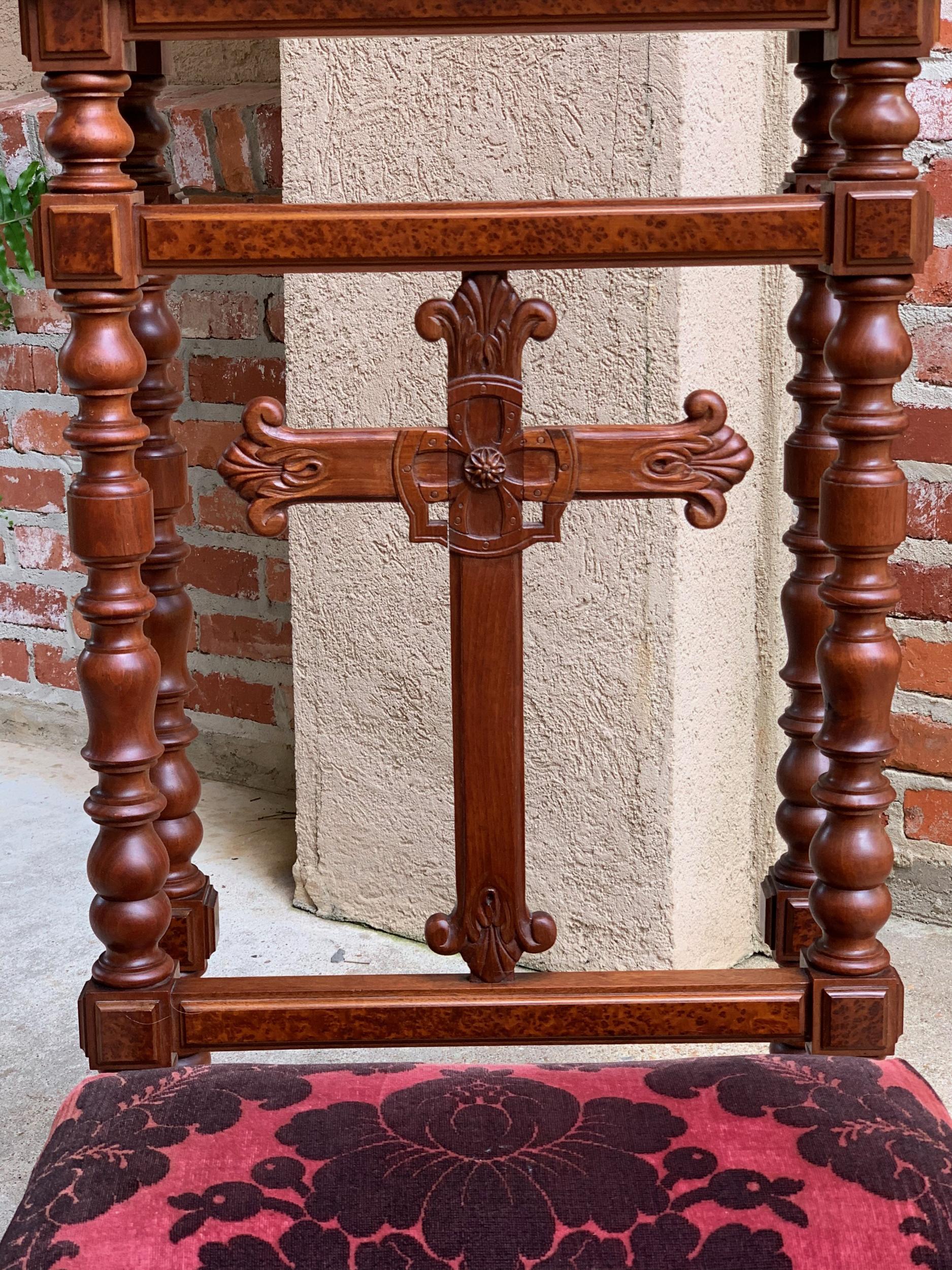 Gothic Antique French Walnut Prayer Kneeler Prie Dieu Catholic Chapel Bench