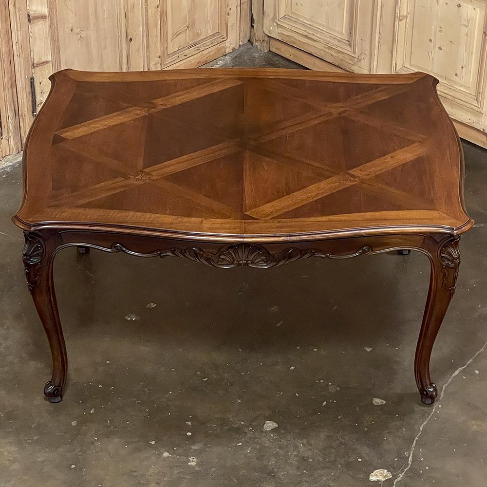 Antique French Walnut Regence Style Dining Table In Good Condition For Sale In Dallas, TX