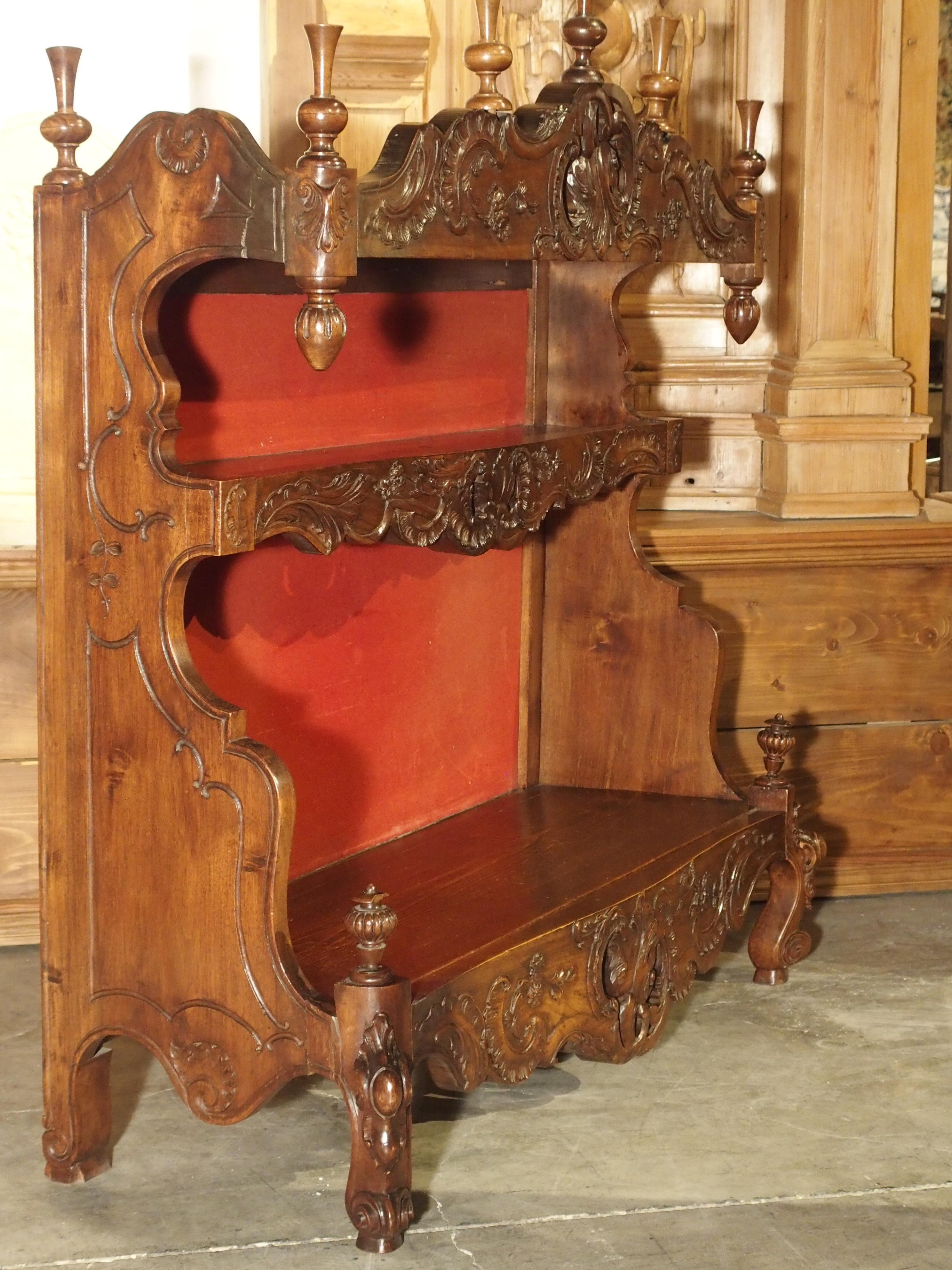 Hand-Carved Antique French Walnut Wood Standing Plate Rack or Estanier from Provence For Sale