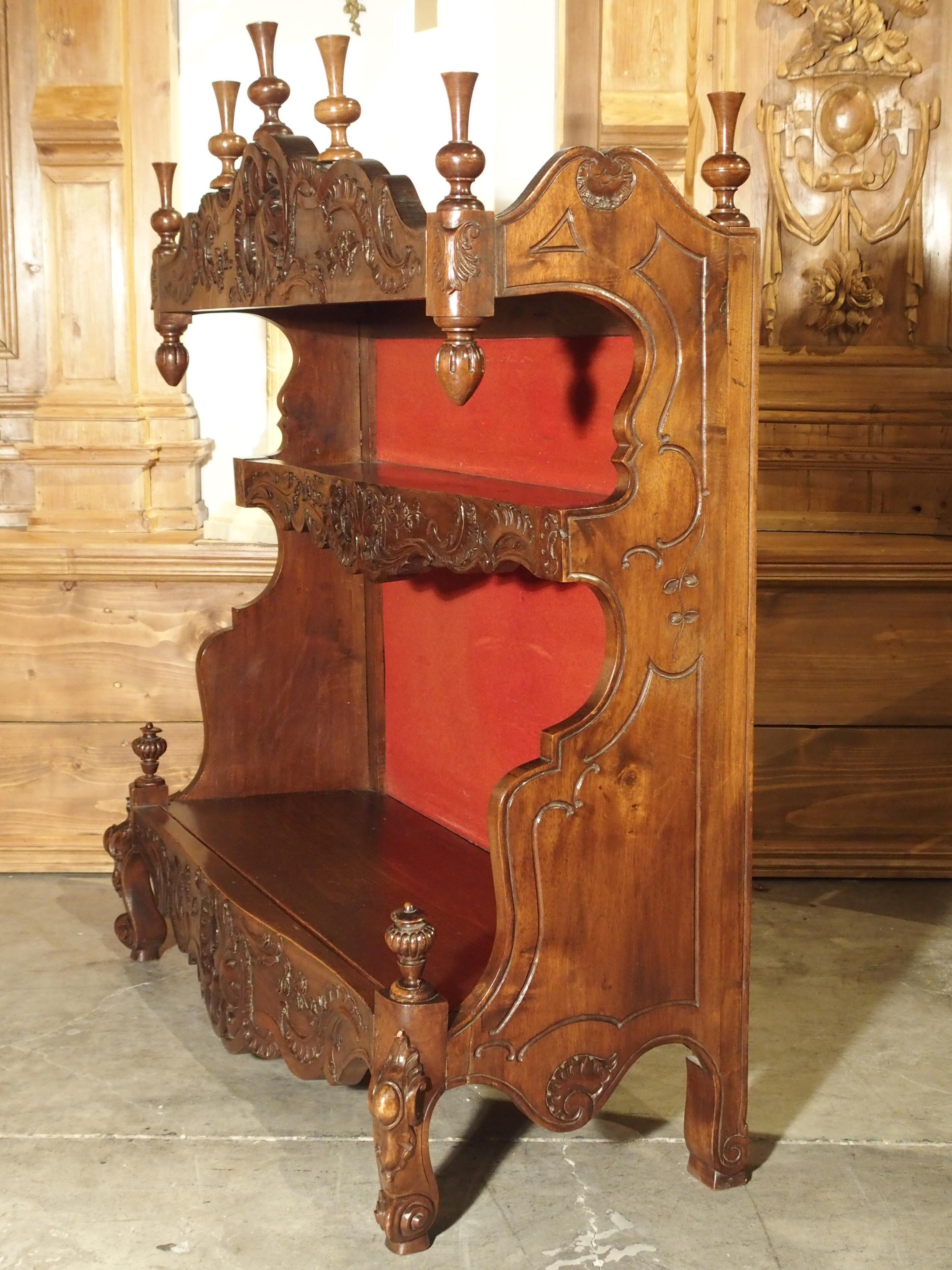 20th Century Antique French Walnut Wood Standing Plate Rack or Estanier from Provence For Sale