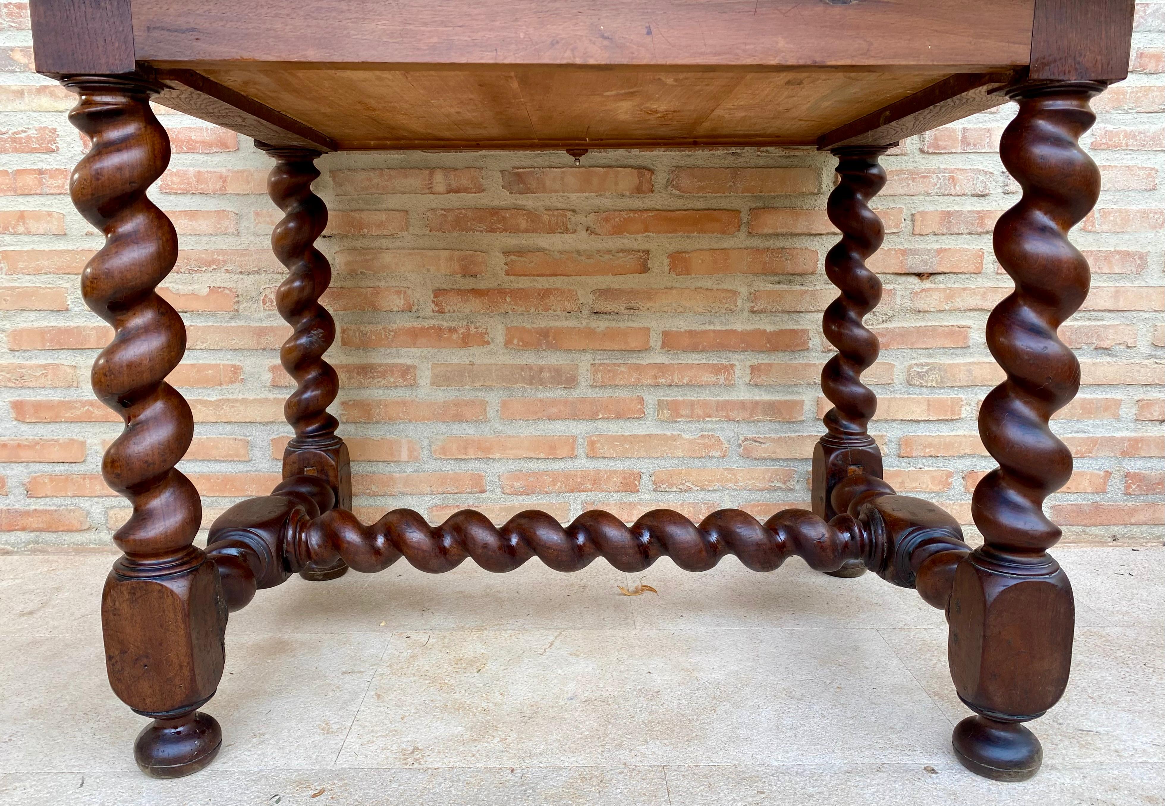 Antique French Mesa de trabajo de nogal en venta 4