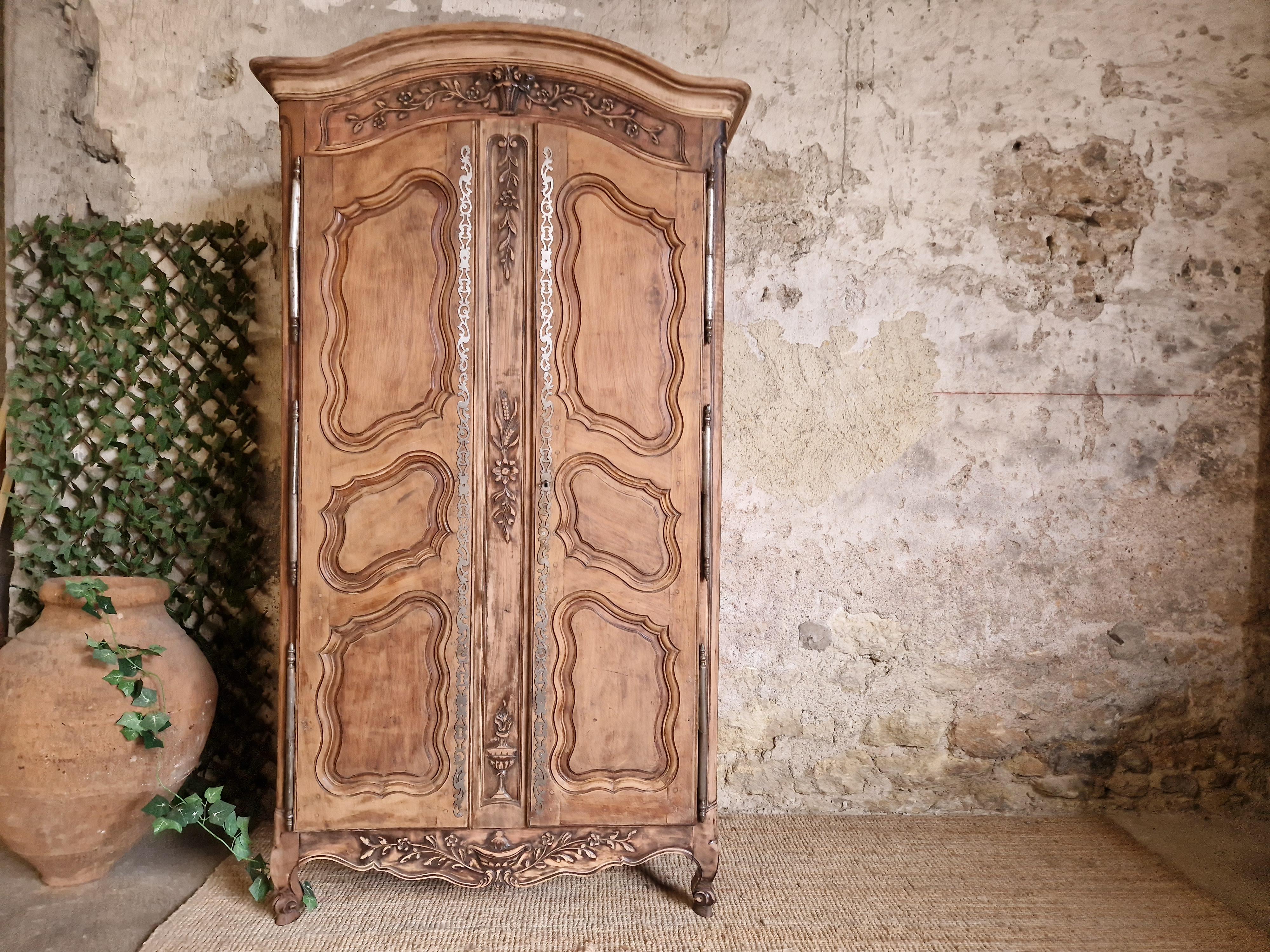 Antique French Wardrobe 19th Century For Sale 8