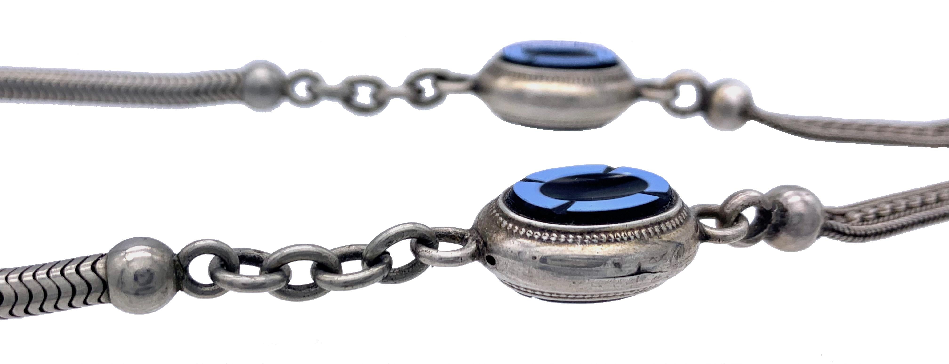 Napoléon III Chaîne collier à chaîne de montre française ancienne en verre bicolore et soie en vente