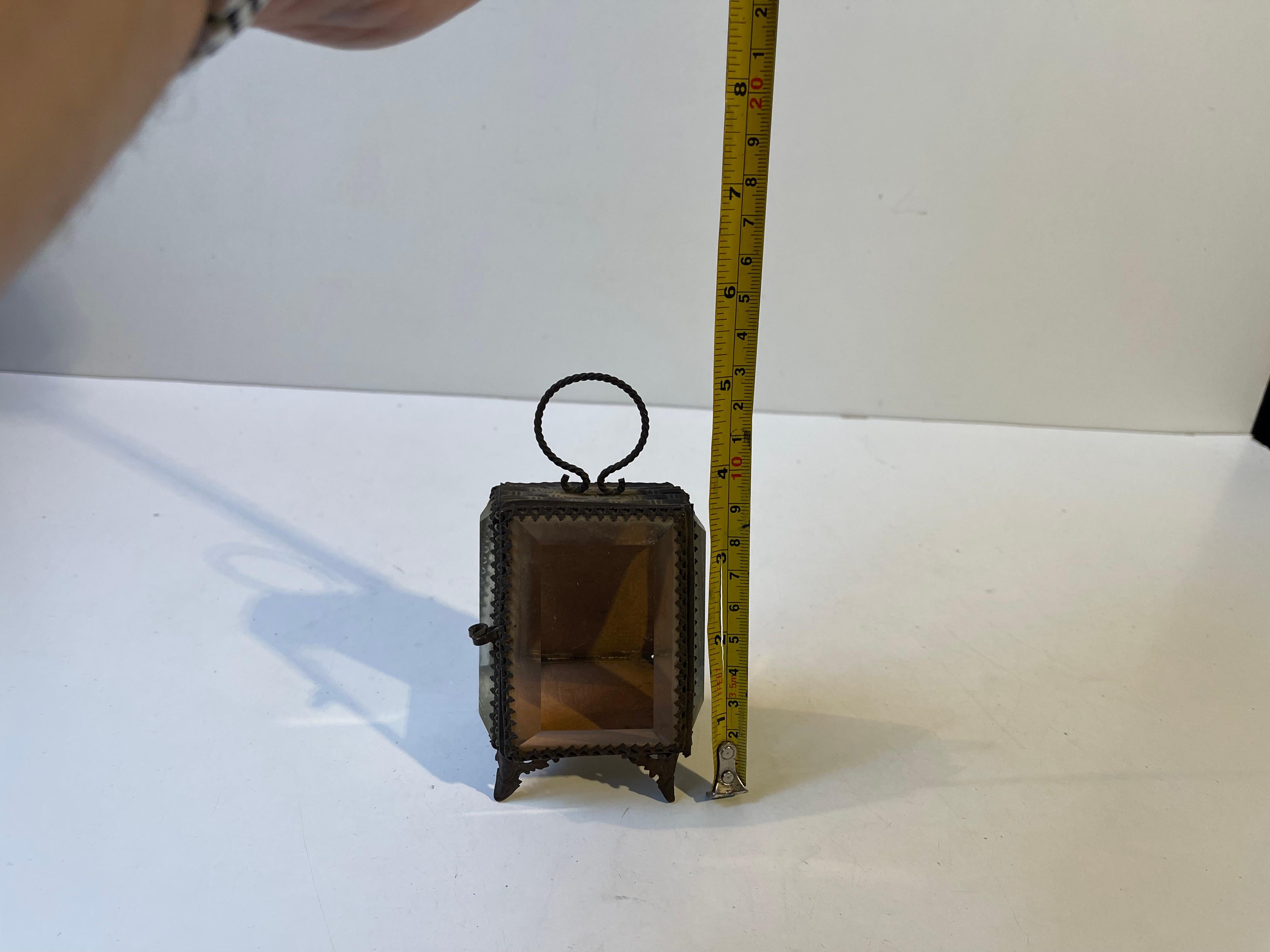 Antique French Watch Vitrine in Bronze & Crystal, 19th century in vendita 4