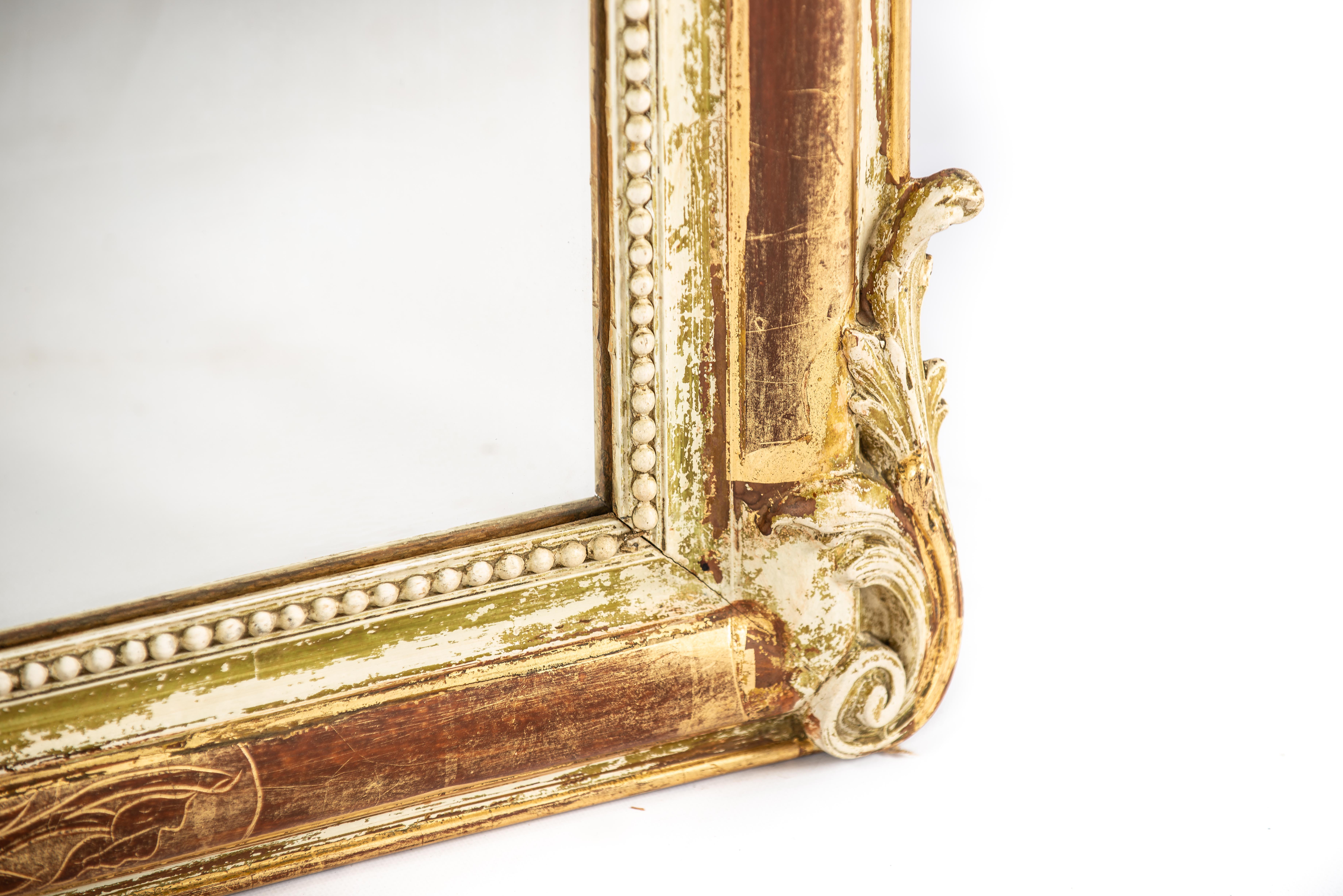 Antique French weathered gold gilt Louis Philippe mirror with angels or putti In Good Condition In Casteren, NL