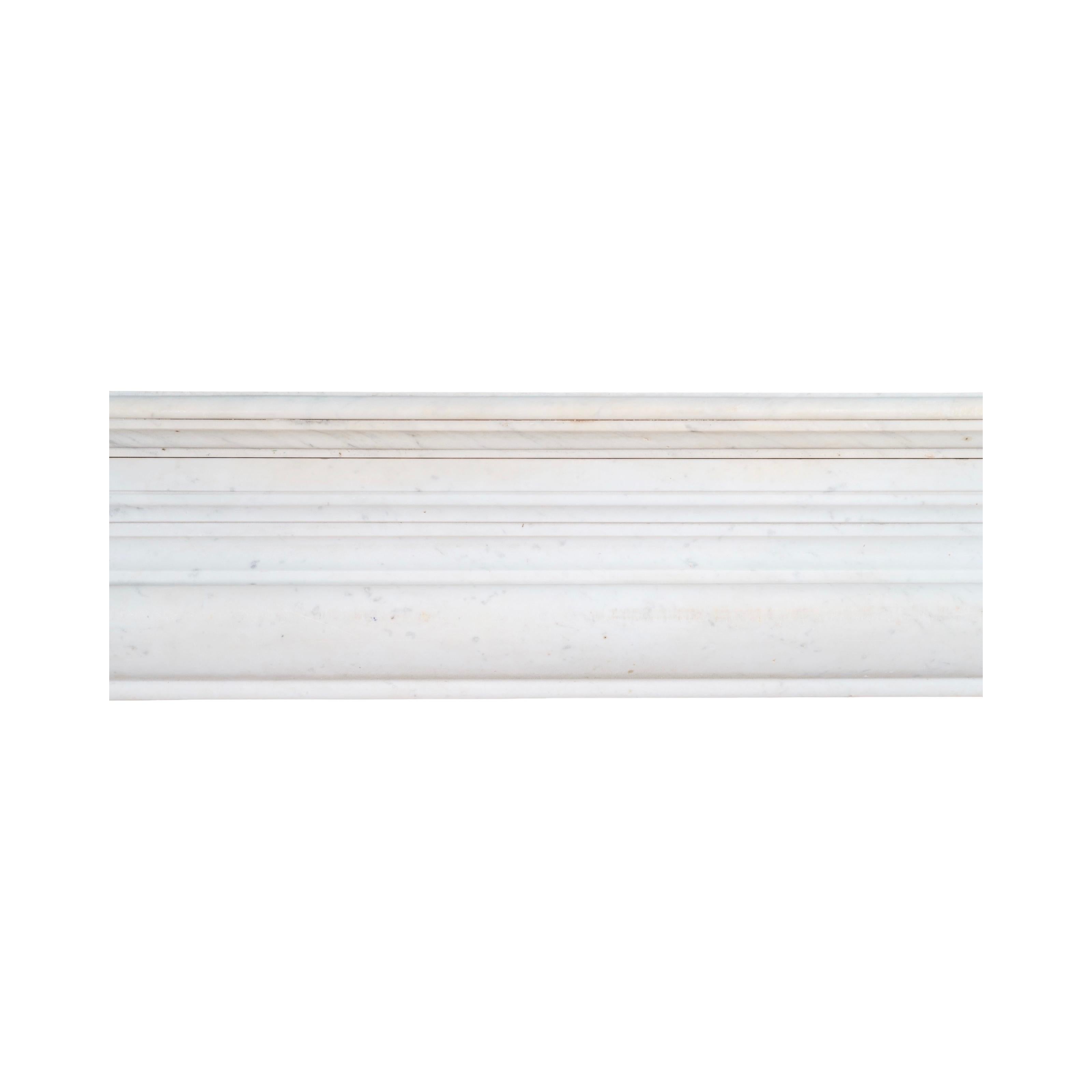 Antique French White Carrara Marble Mantel in vendita 4