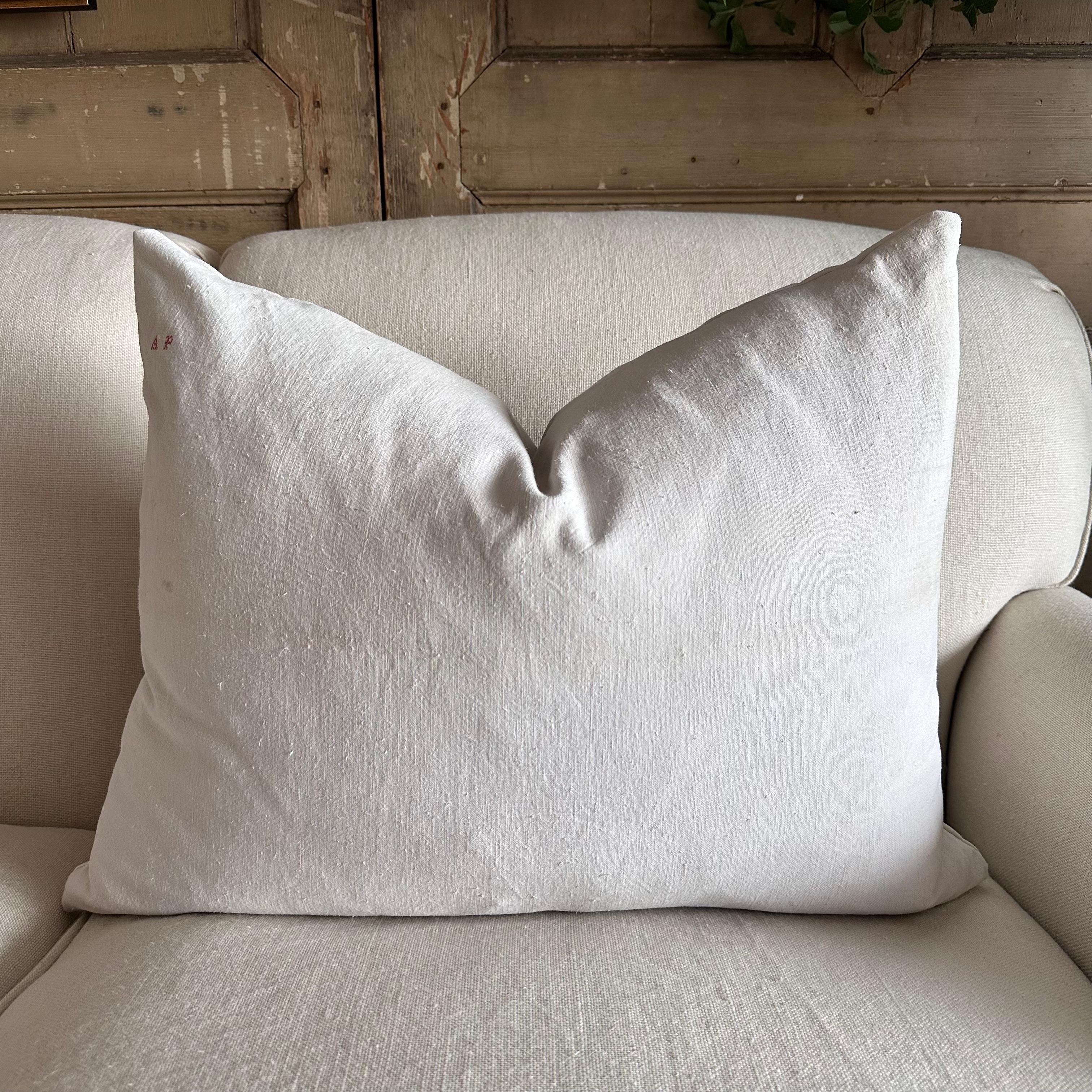 Antique French White Grain Linen Pillows with Insert In New Condition In Old Town Orange, CA