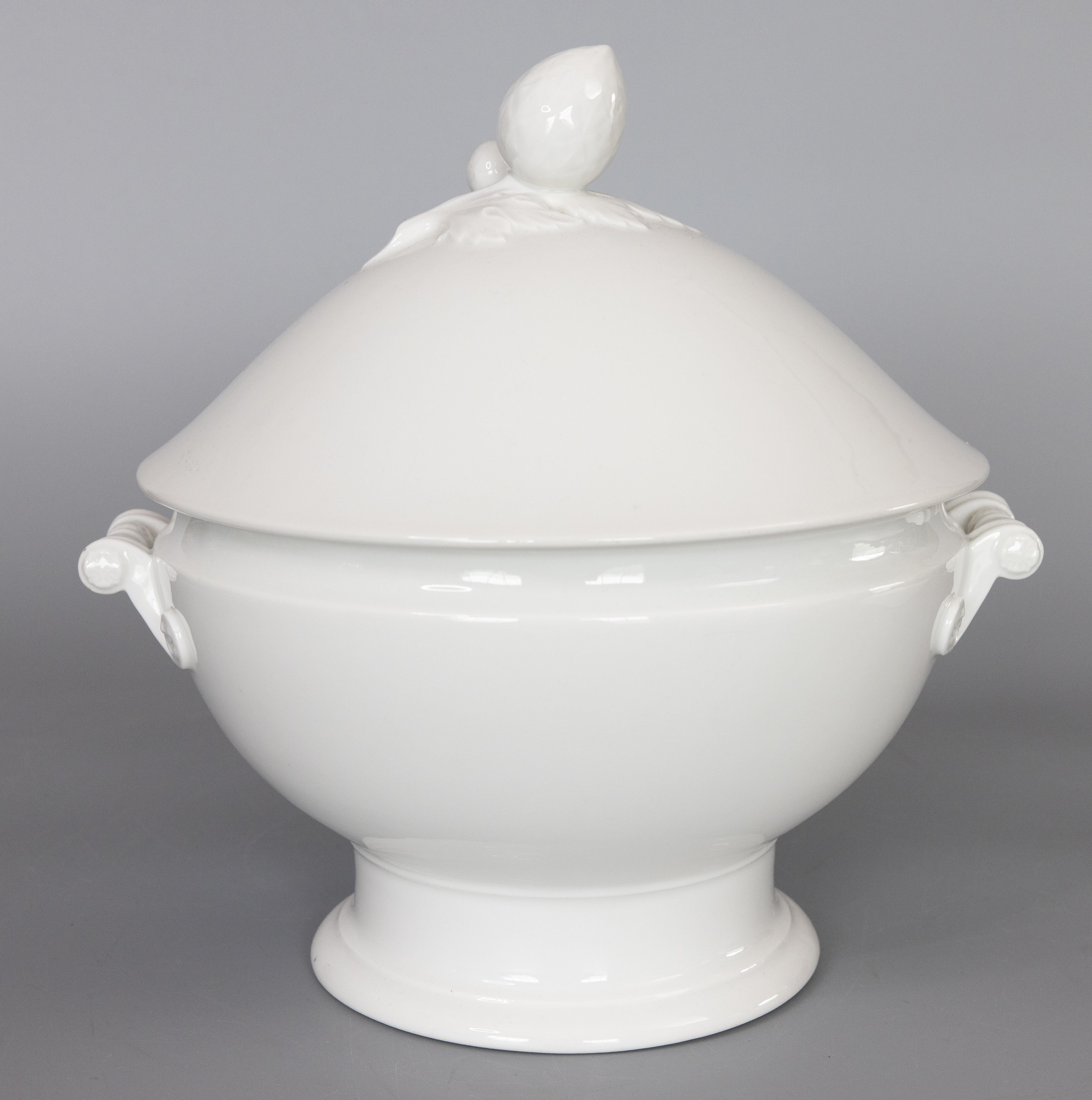 Antique French White Ironstone Lidded Soup Tureen In Good Condition In Pearland, TX
