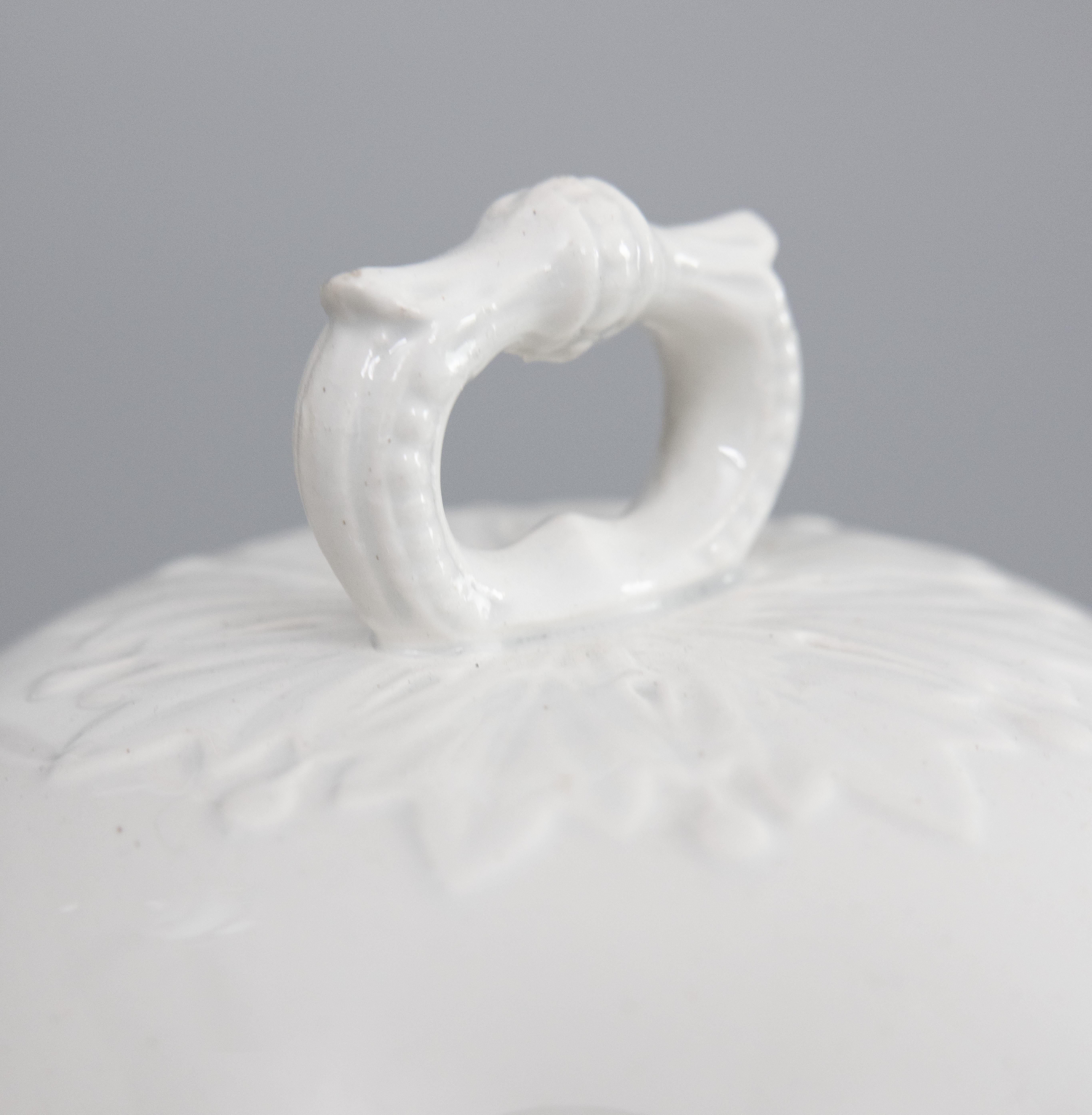 Antique French White Ironstone Lidded Soup Tureen For Sale 3