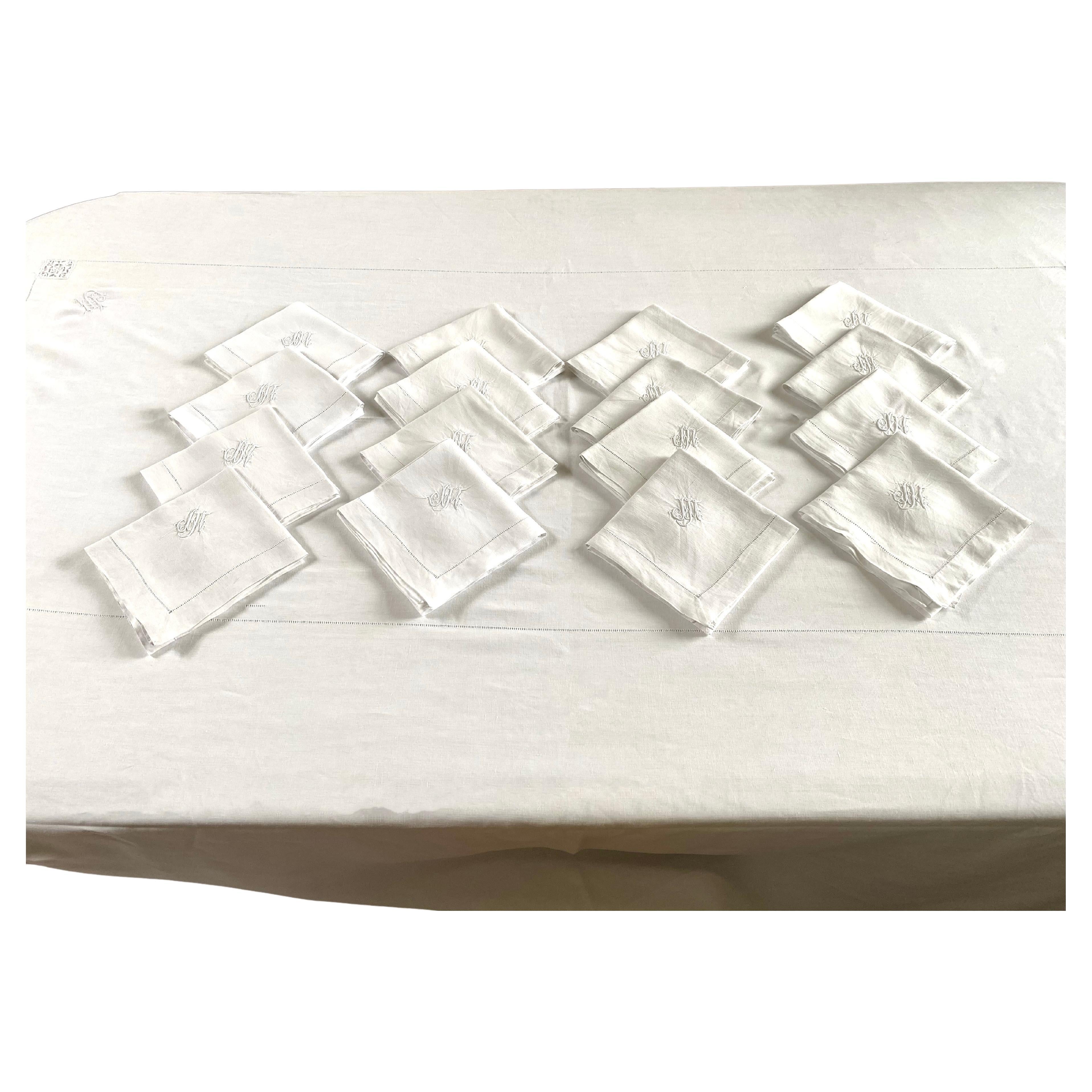 Antique french white linen tablecloth and napkin set, circa 1900 Art Nouveau