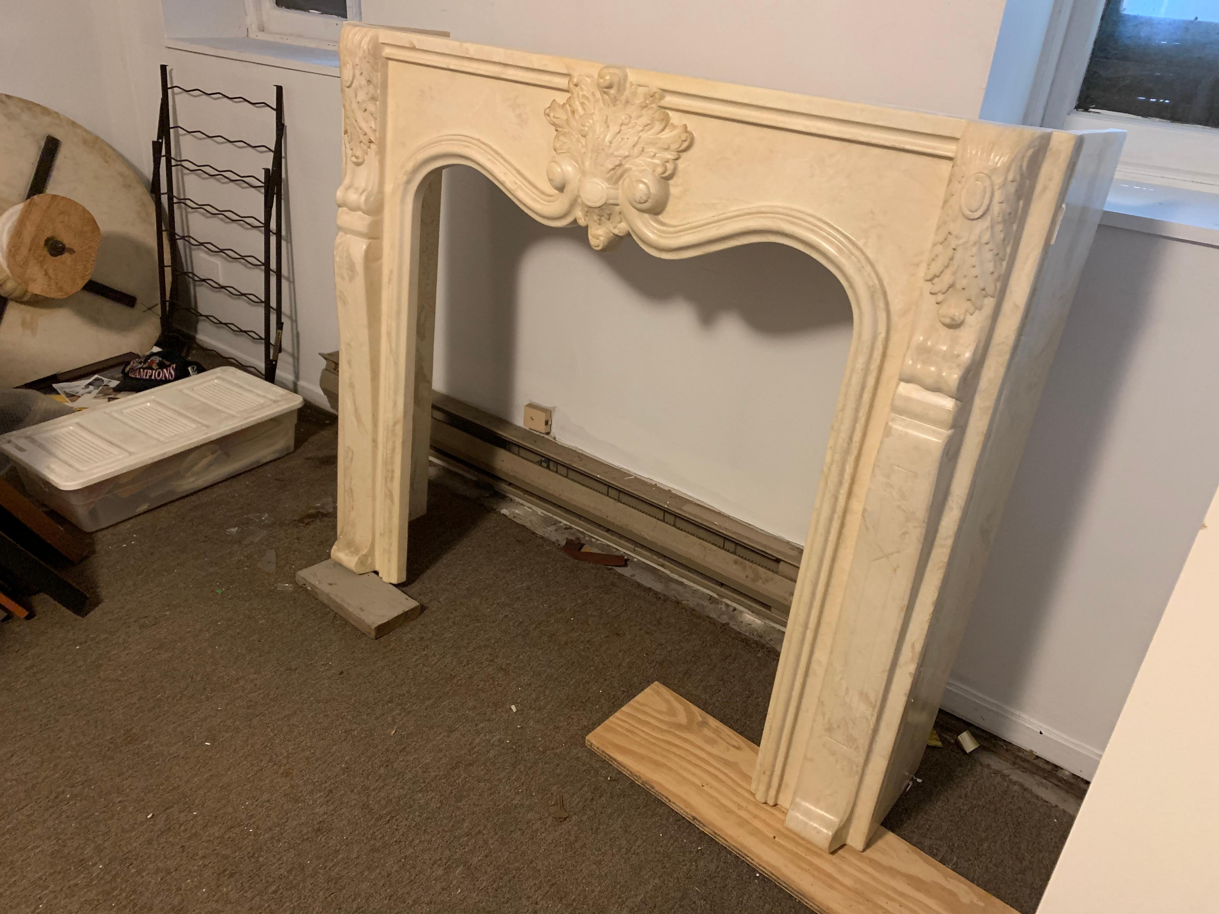 Antique French White Marble Arched Fireplace Surround and Mantel For Sale 6