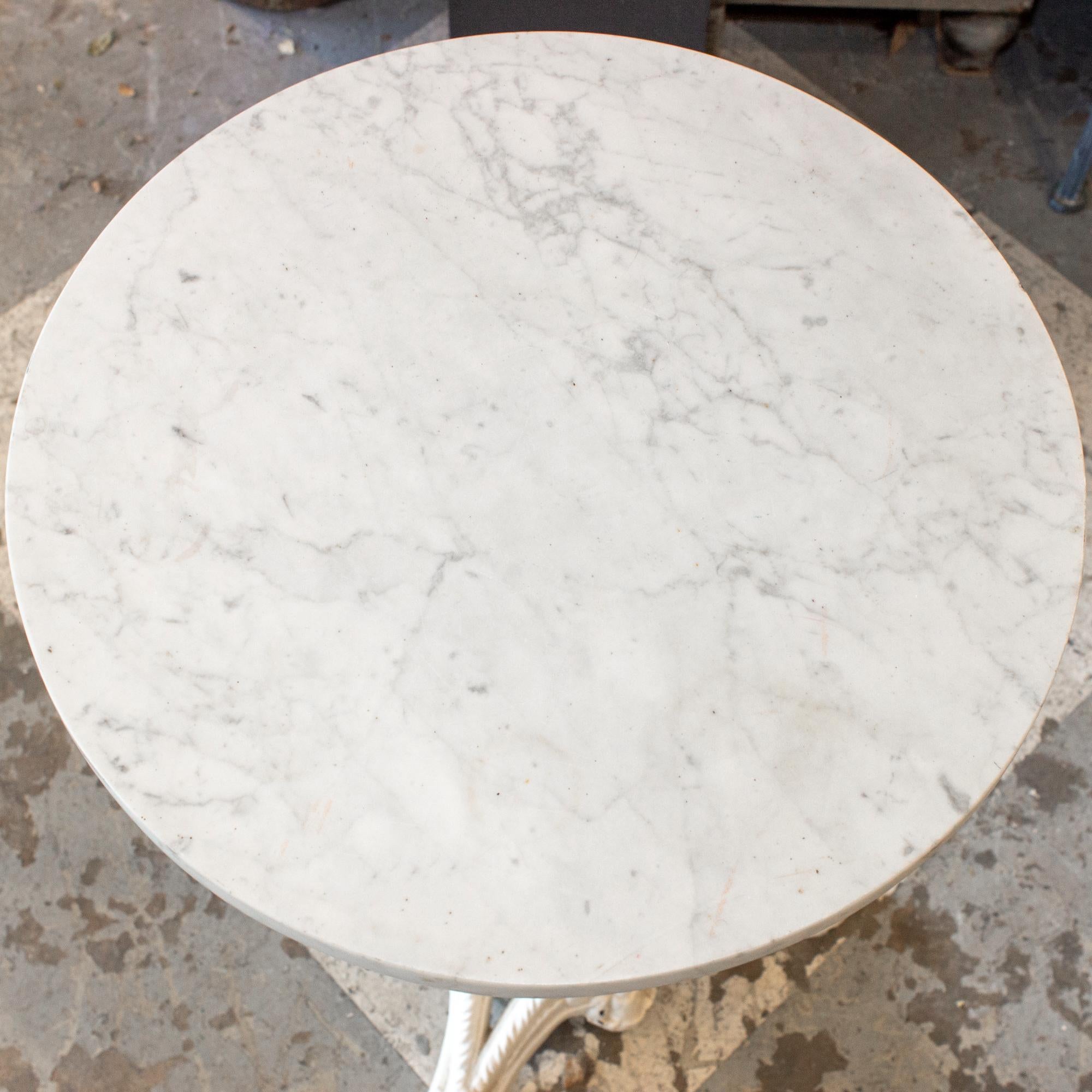 Antique French White Marble and Painted Iron Bistro Table In Good Condition In Houston, TX