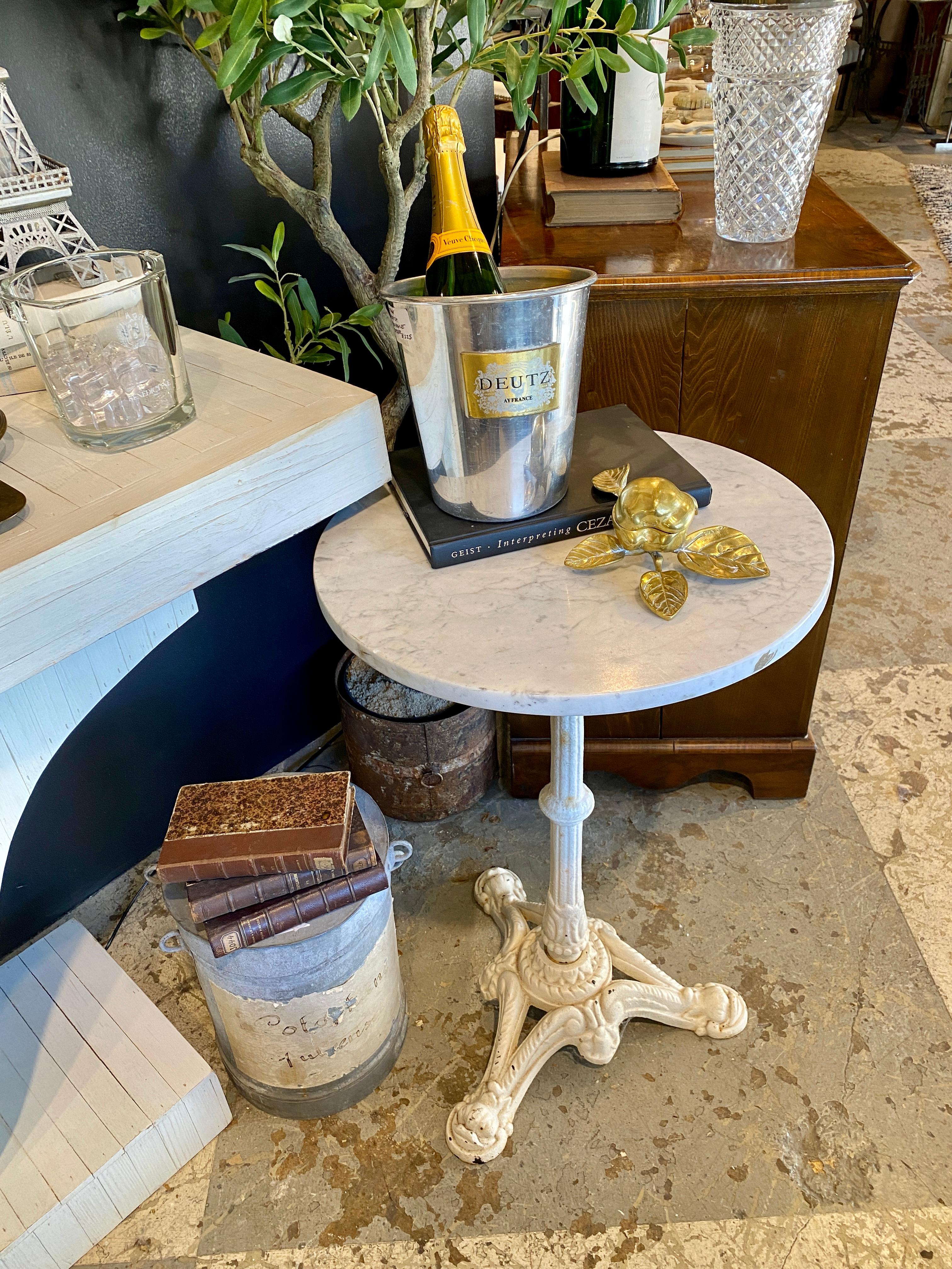 Antique French White Marble and Painted Iron Bistro Table 4