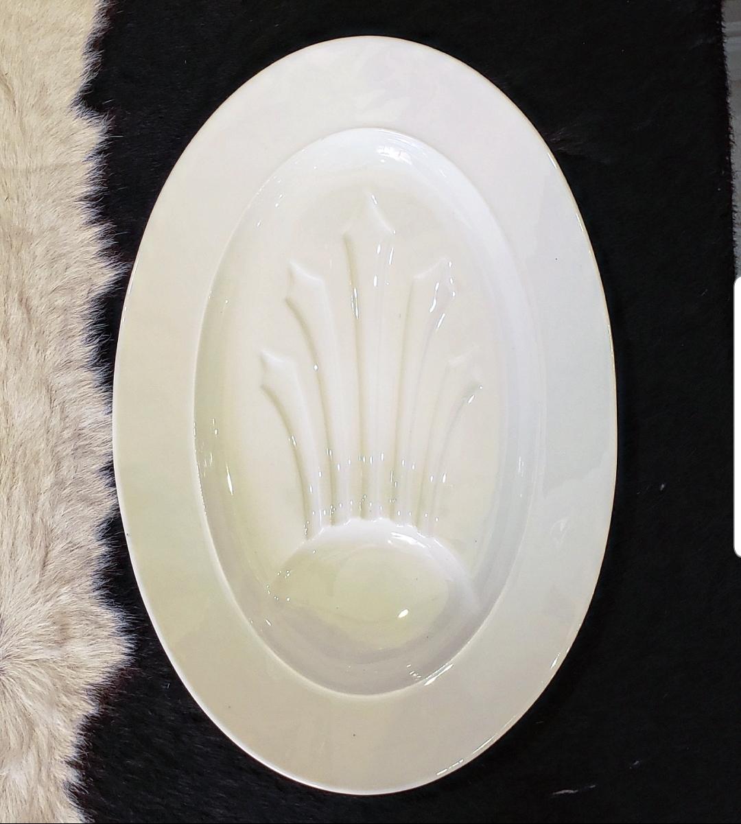 Antique French White Napoleon III Porcelain Carving Platter For Sale 6
